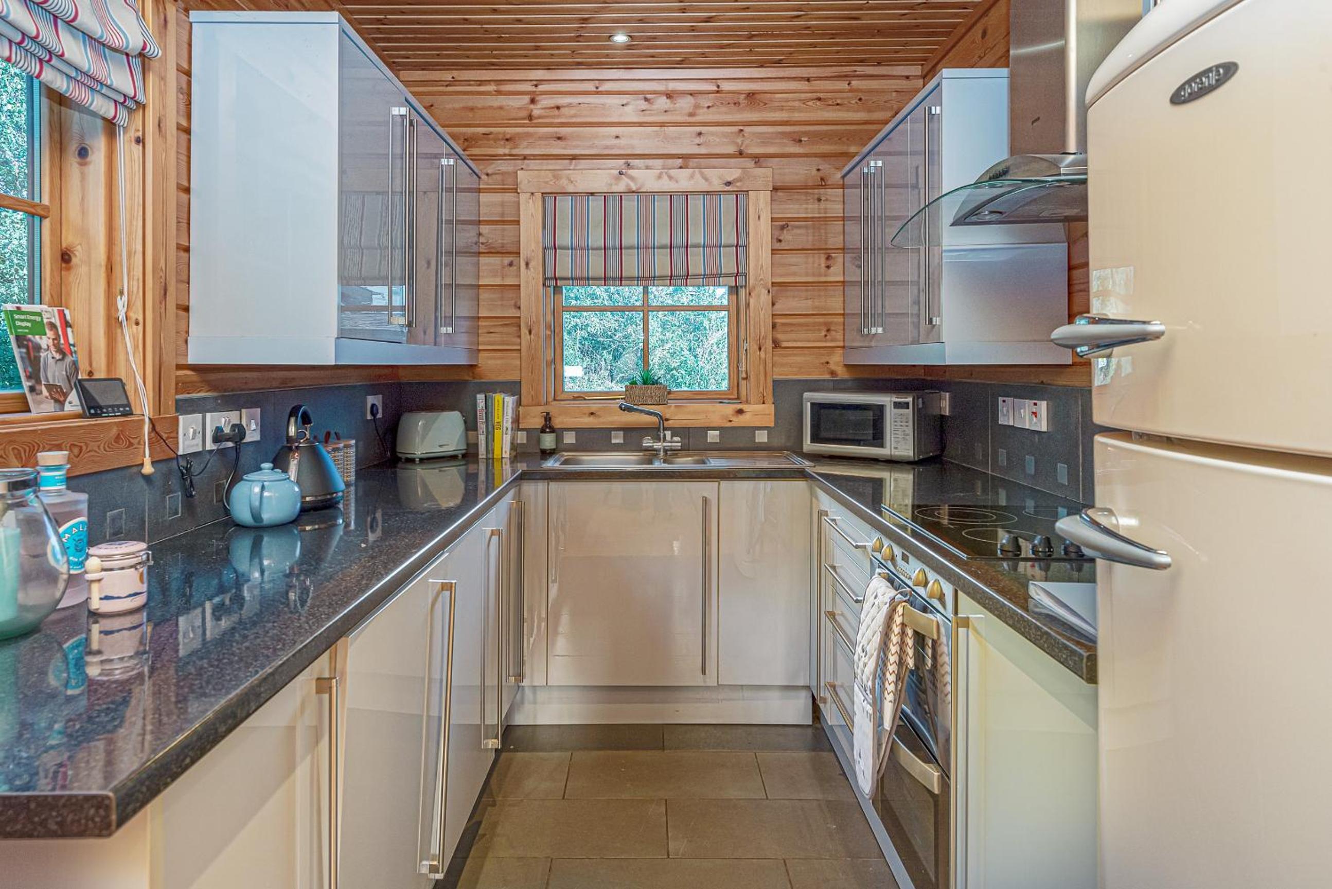 Scandi Cabin in Heart of Anglesey with Parking view 4