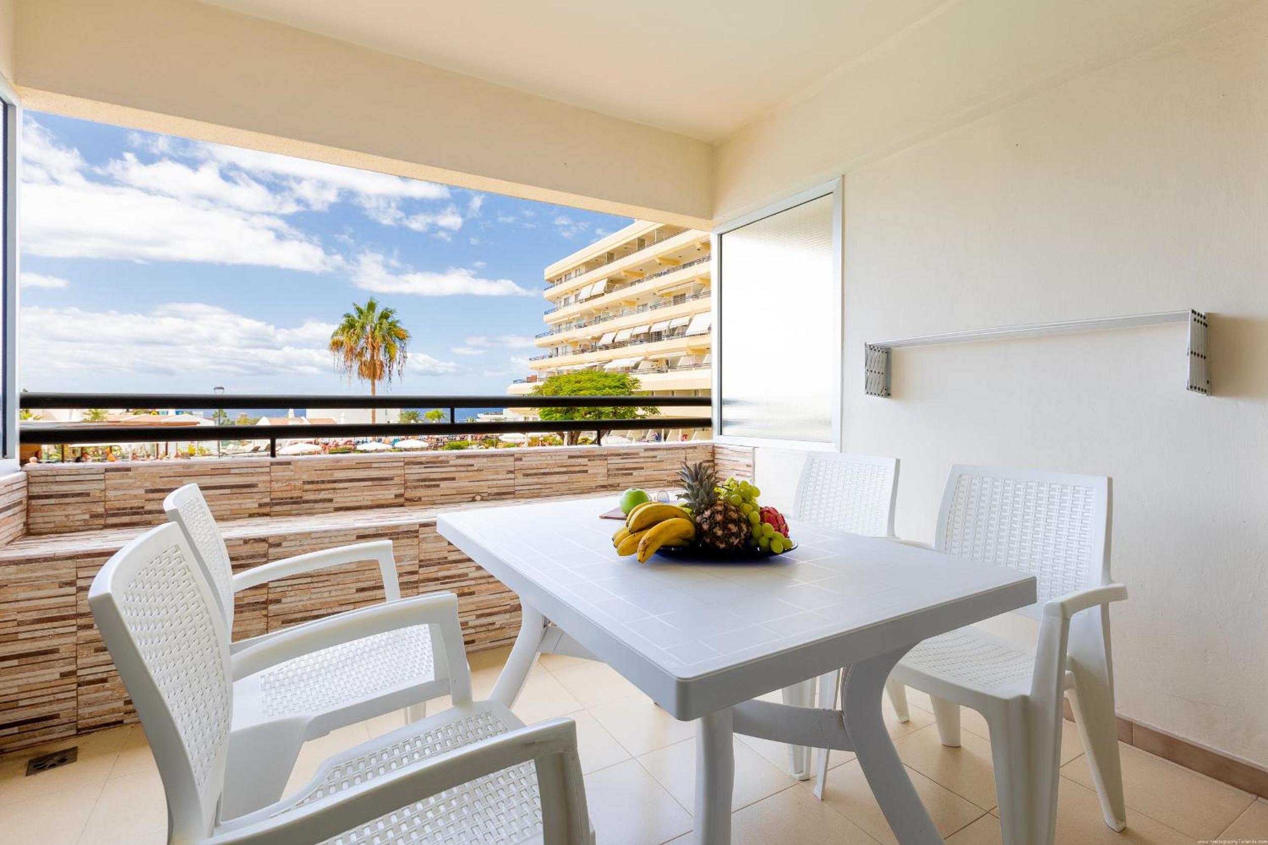 Beautiful studio with sea view