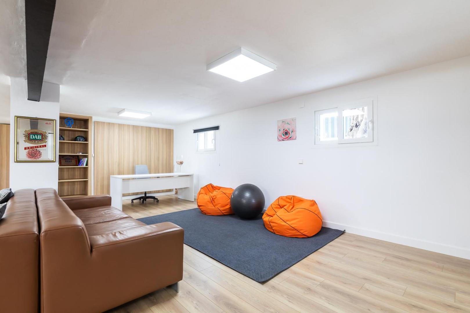 lounge