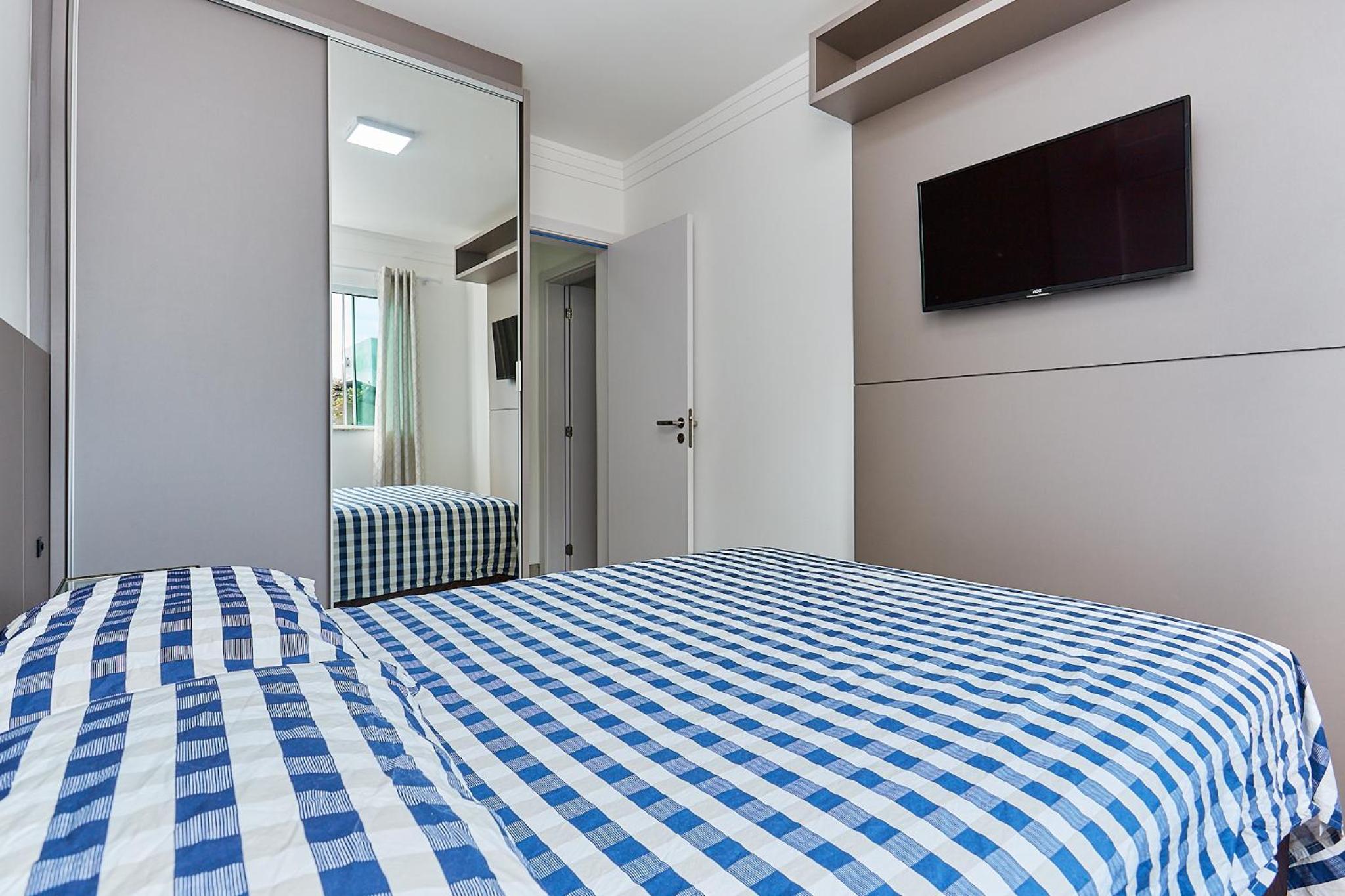 1070 Lindo Apartamento na praia de Bombas 2 dormitórios
