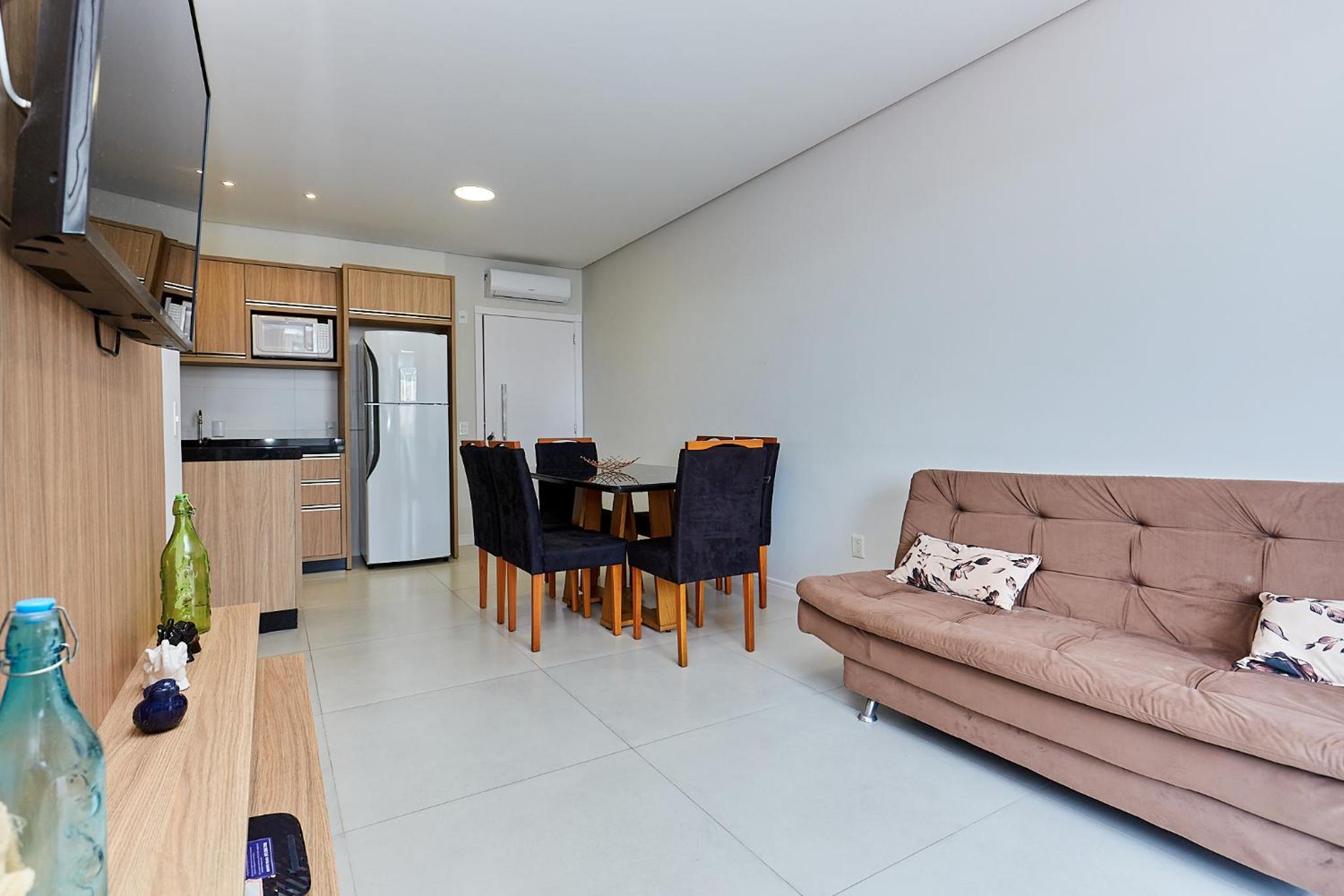 1087 Apartamento novo bem localizado com 2 Dormitórios e 2 vagas de garagem