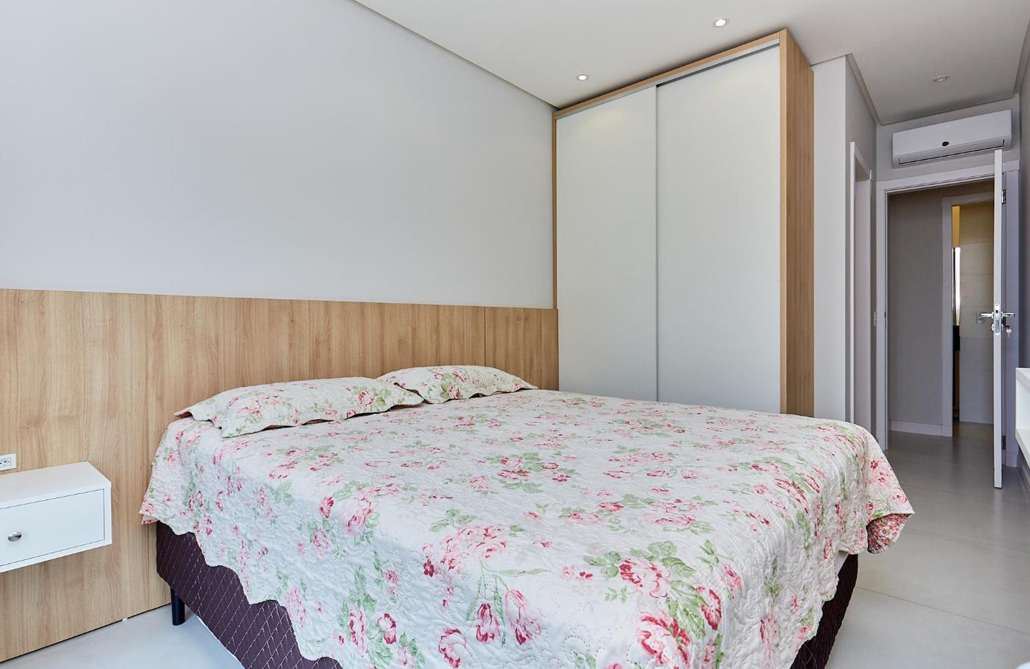 1087 Apartamento novo bem localizado com 2 Dormitórios e 2 vagas de garagem