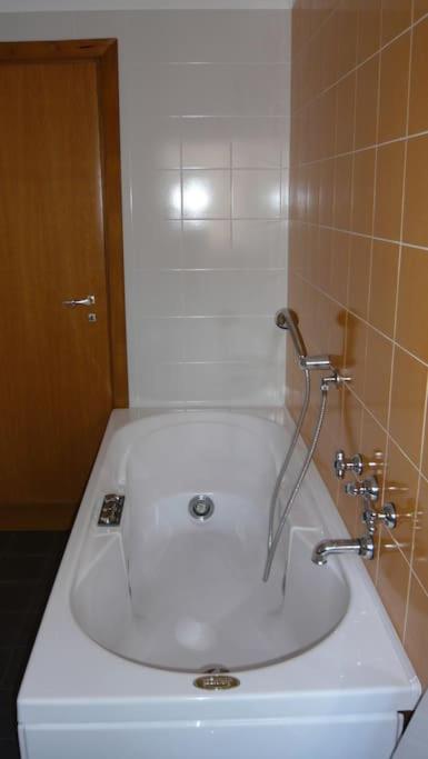 Ski - in / Ski - out apartment in Cervinia view 4