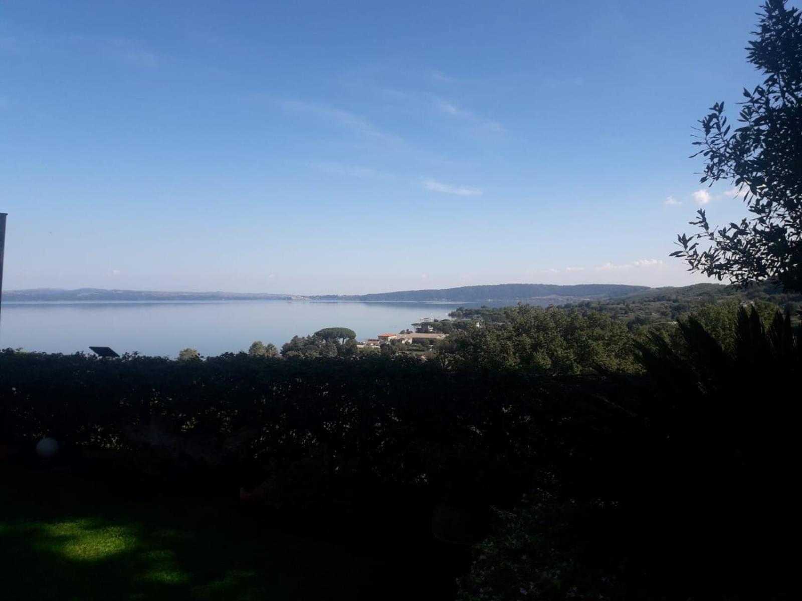 La Cerasa - vista Lago di Bracciano e giardino privato view 4