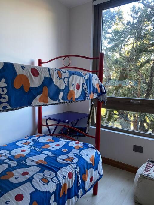 Cómodo dpto con salida a lago
