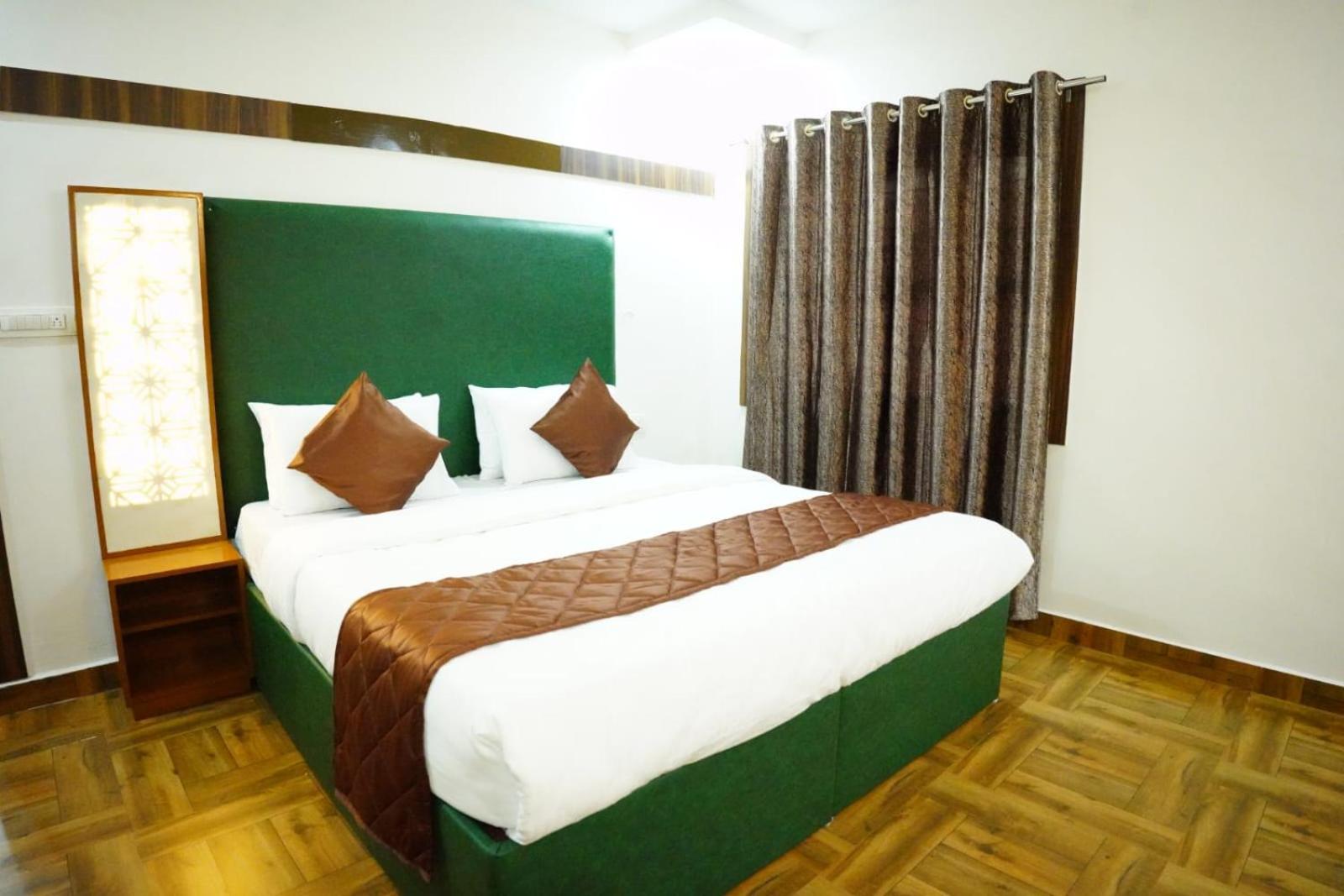 RICHBERRY- A Premium Plantation Villa's