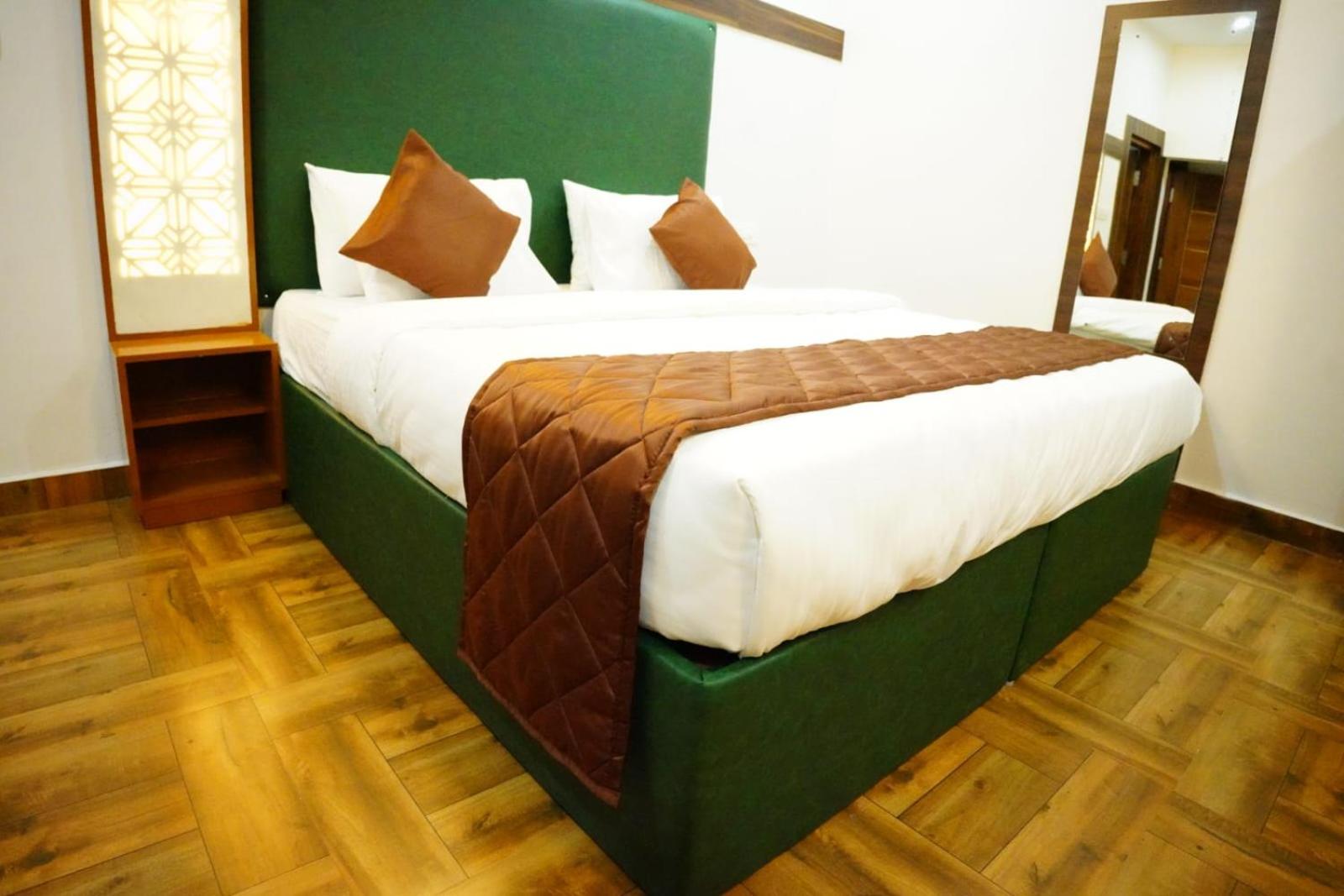 RICHBERRY- A Premium Plantation Villa's