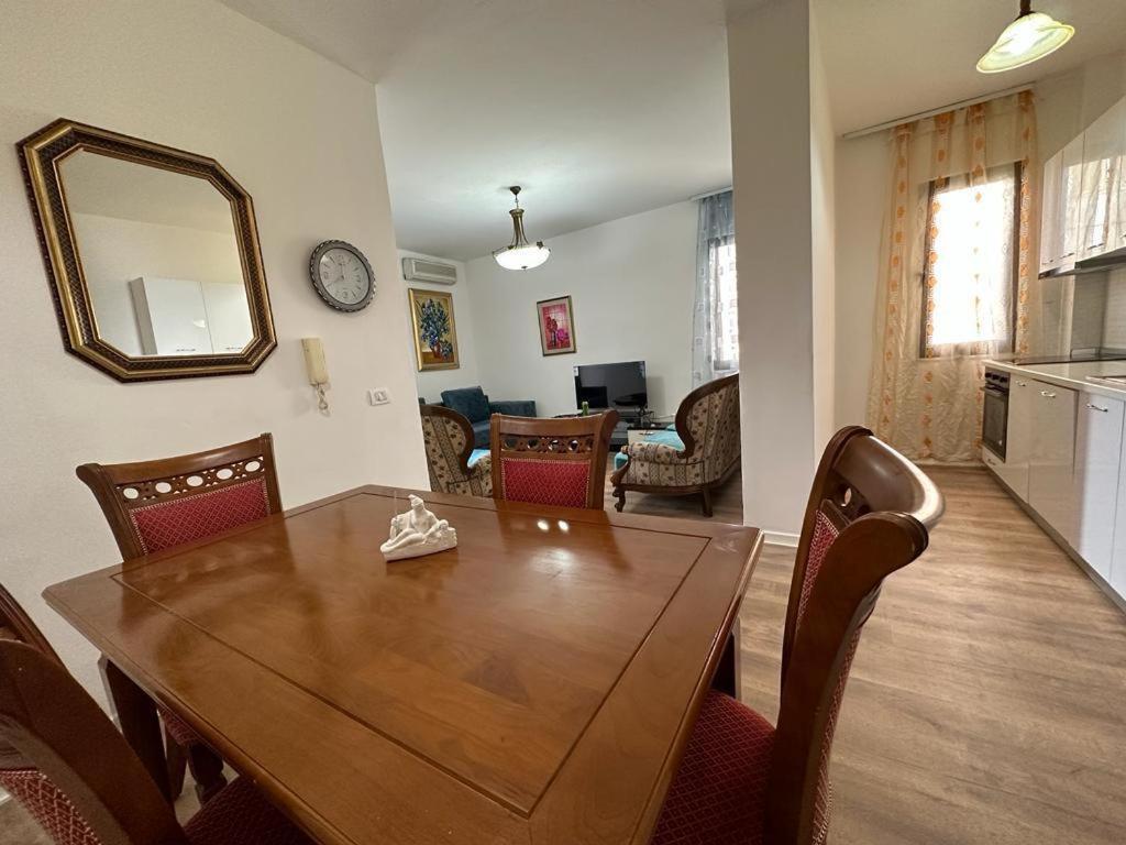 Vollga Four Seasons Apartment