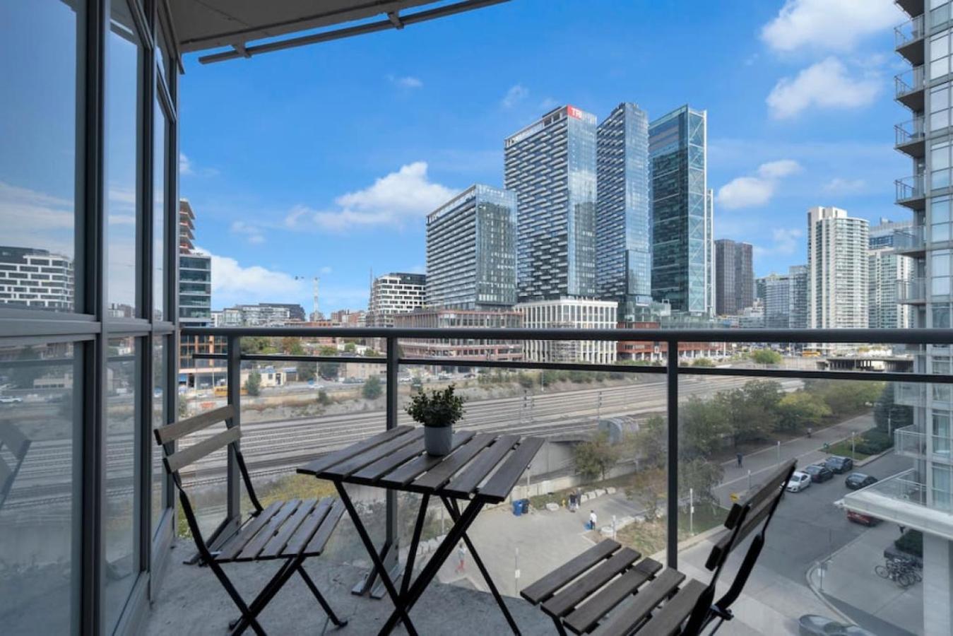Metro Zen - CityPlace - Luxury 1BR