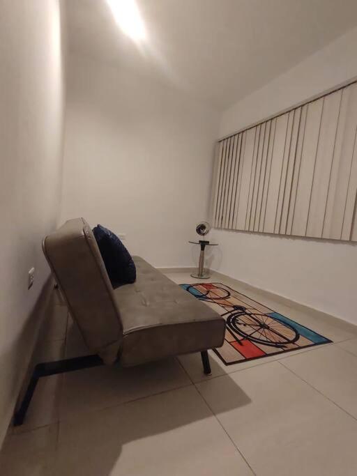 Apartamento cerca a Todo