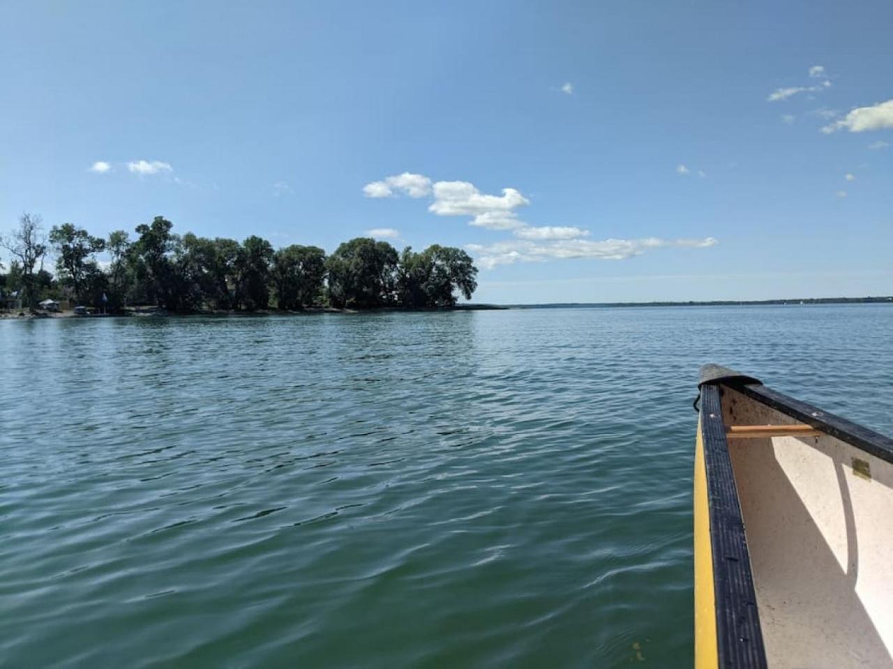 Stunning lakefront 4 season cottage in PEC