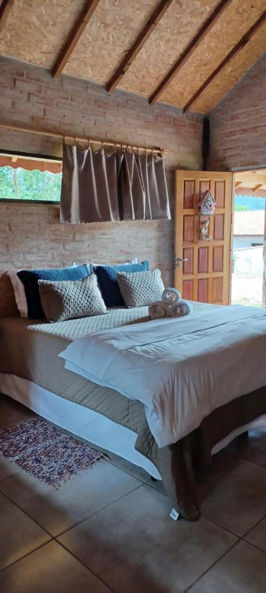 Chalé Rústico com Hidromassagem em Santo Antônio do Pinhal view 5