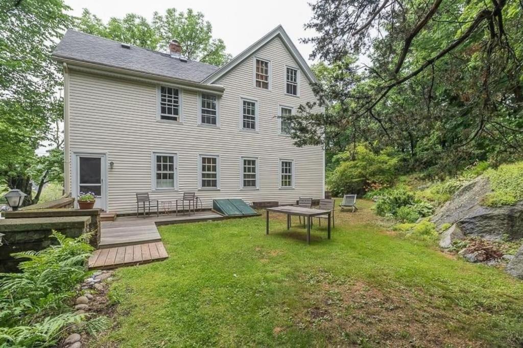 Spacious Retreat Stunning Views & Beach Access view 5