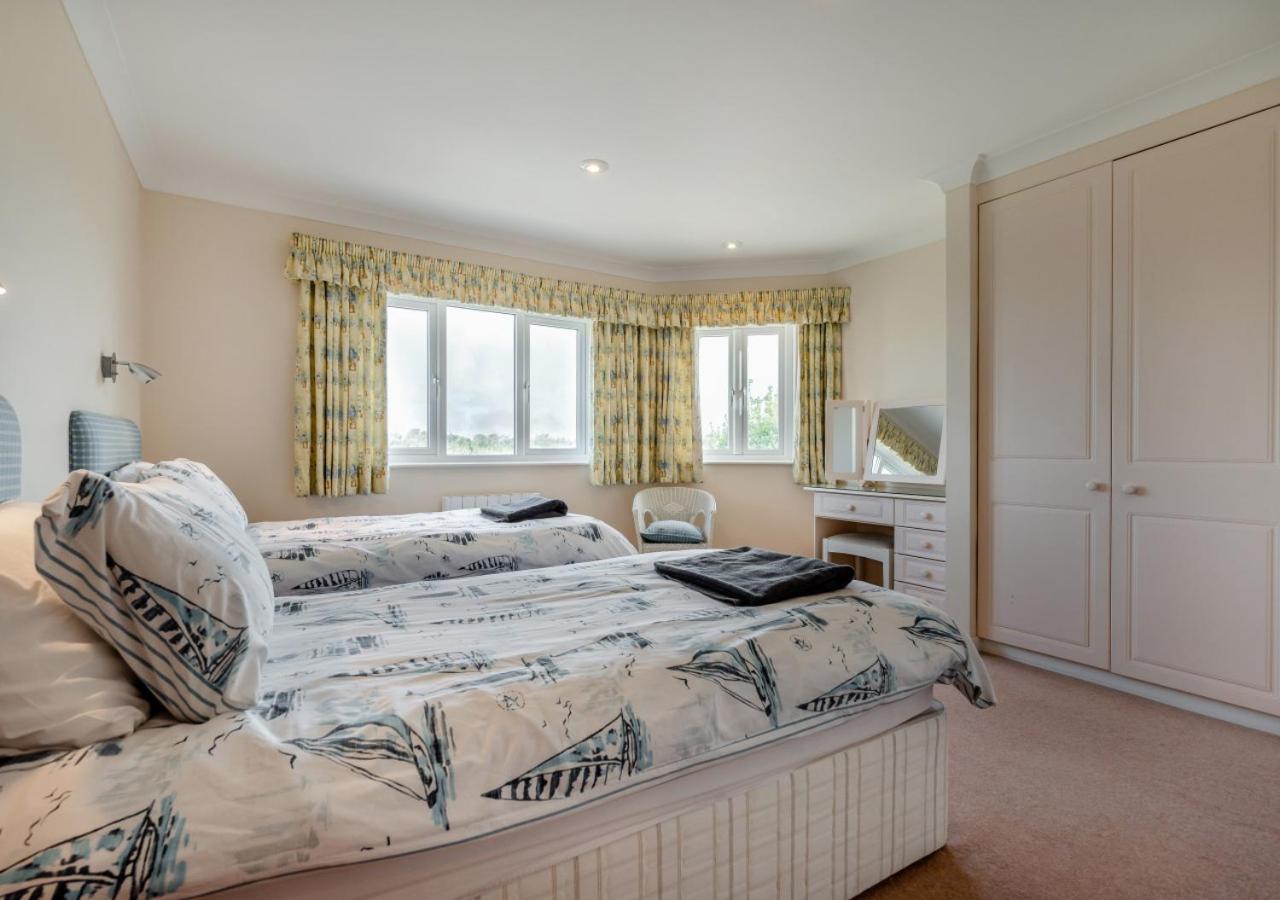 6 Bed in Padstow oc-p00006