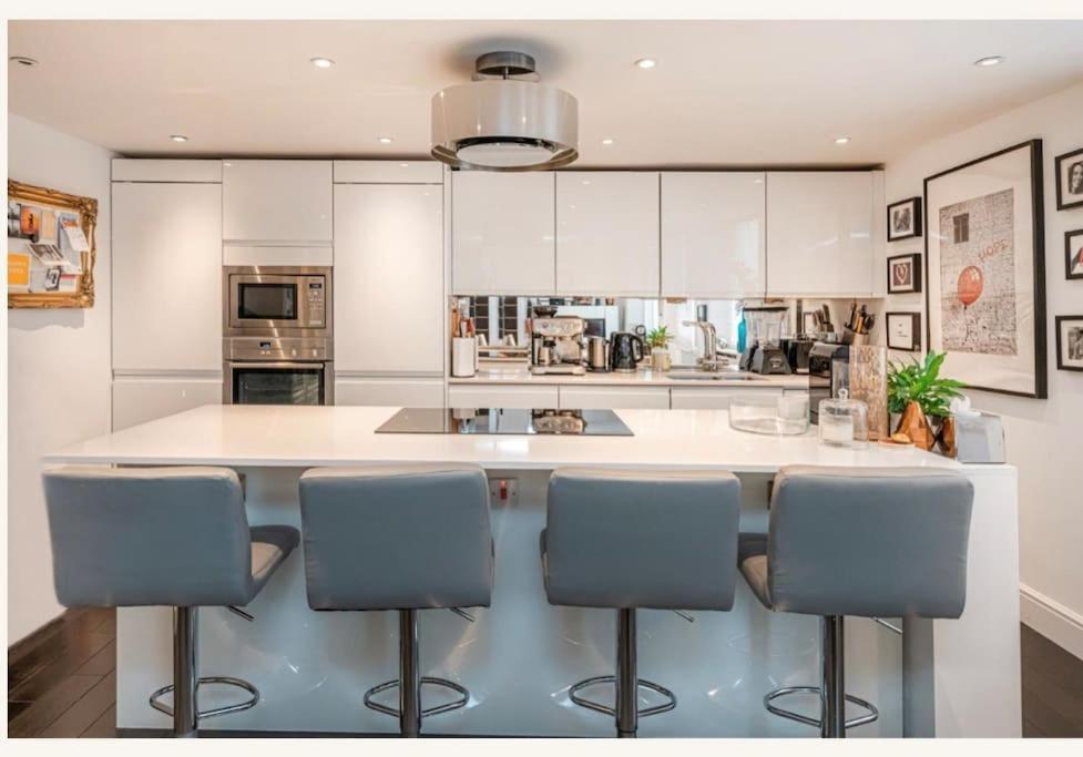 Stunning 2 bed apartment London