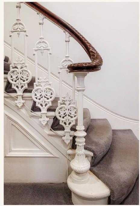 Stunning 2 bed apartment London
