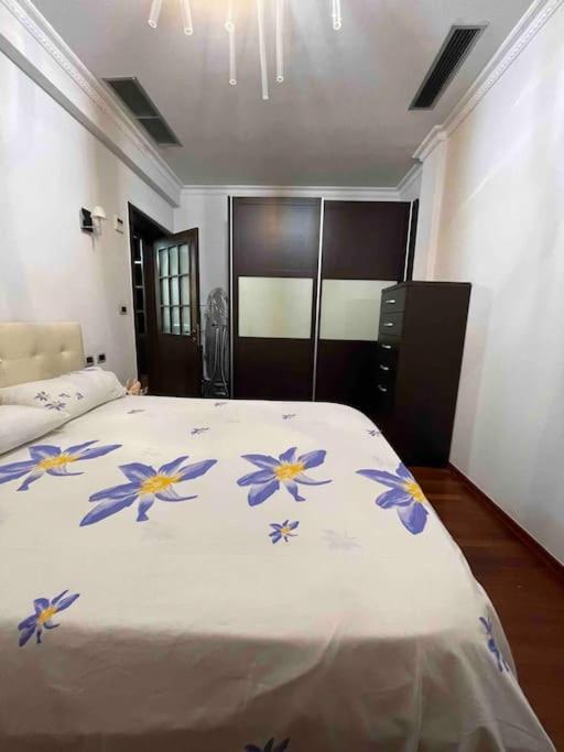 Edjon Apartments