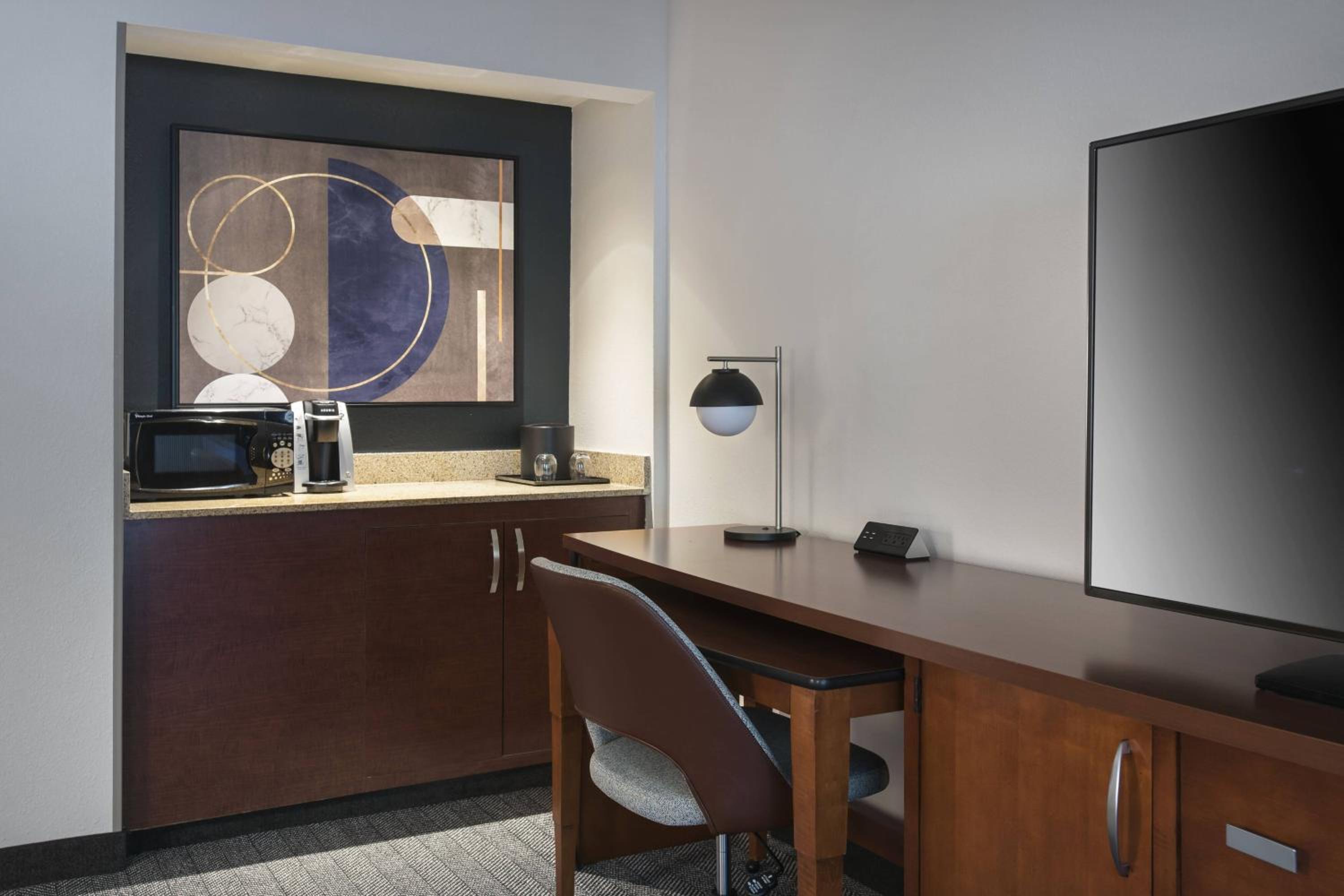 Norwalk CA Vacations - Courtyard by Marriott Norwalk - Property Image 13