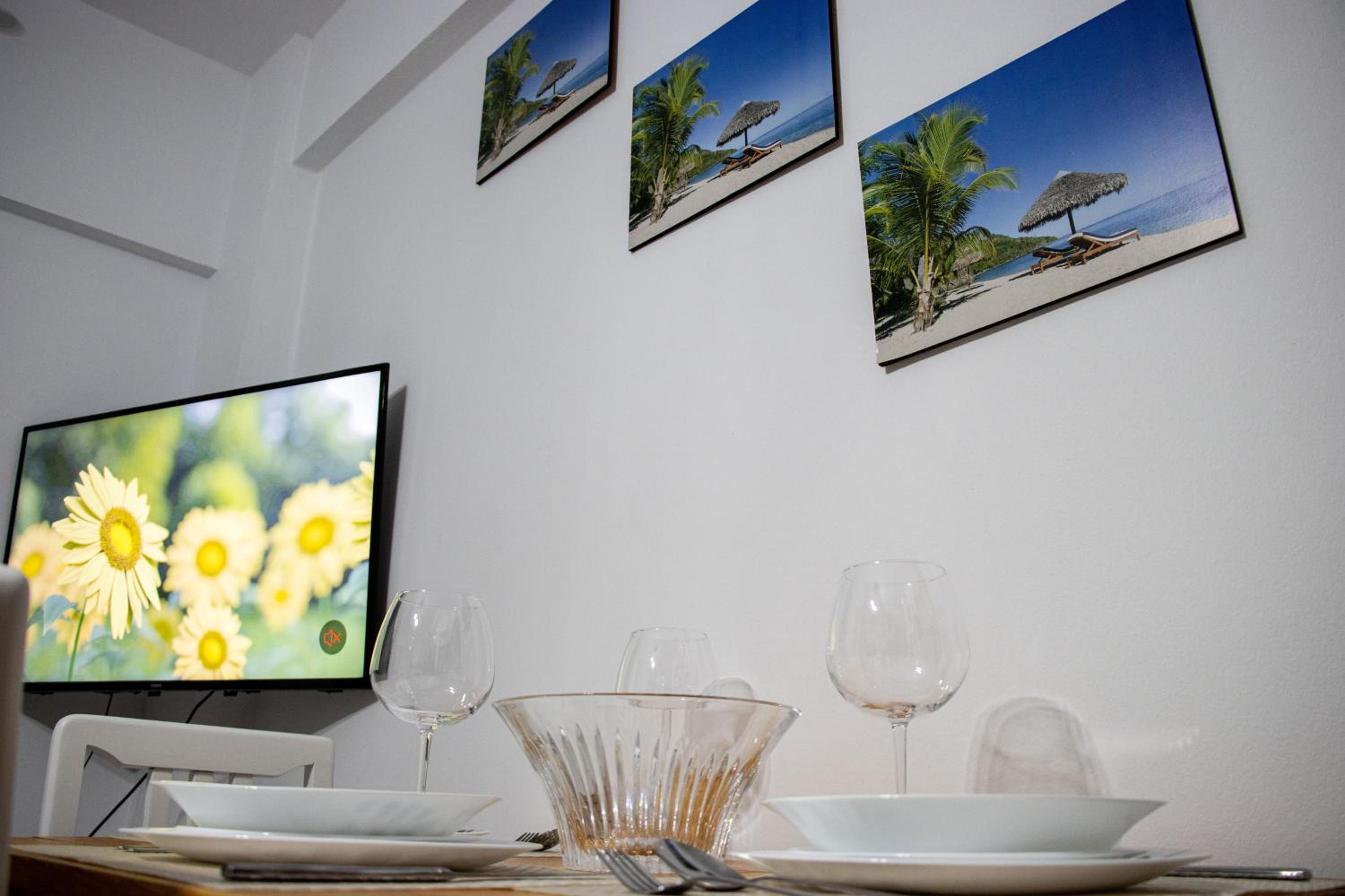 Amazing Paradise Sensation 2 Bedroom Luxury Apartment with a Jacuzzi