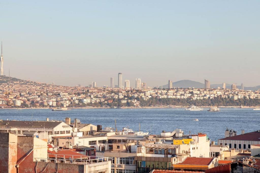Bosphorus view, central location
