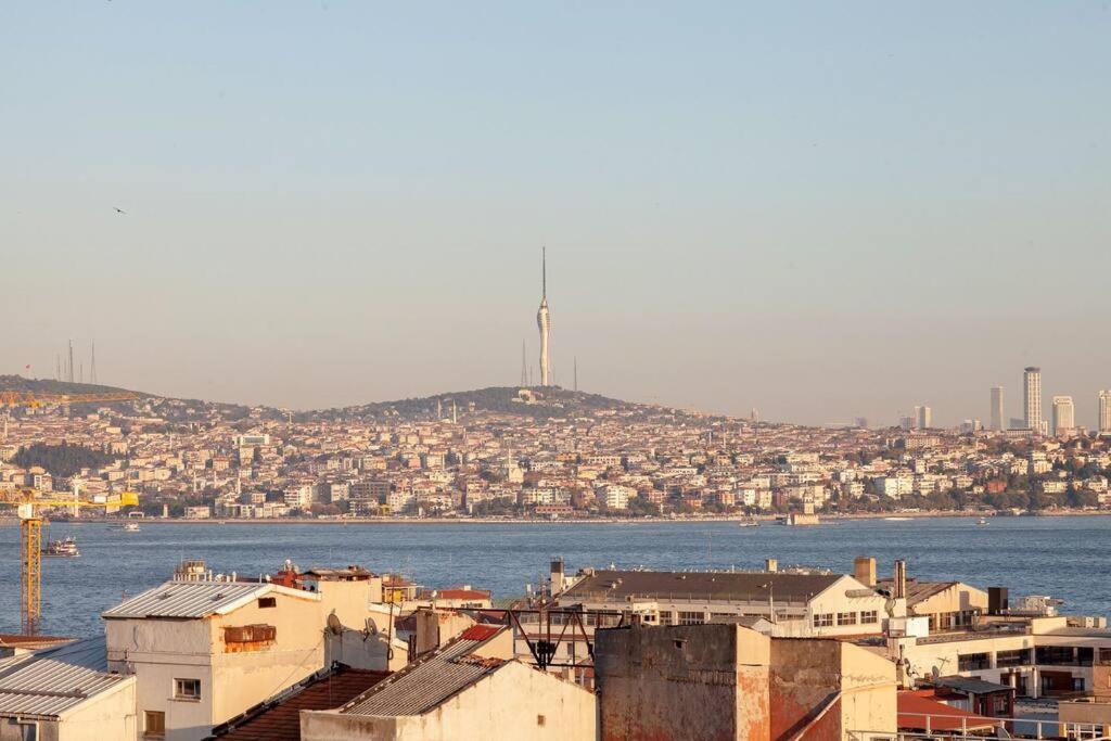 Bosphorus view, central location
