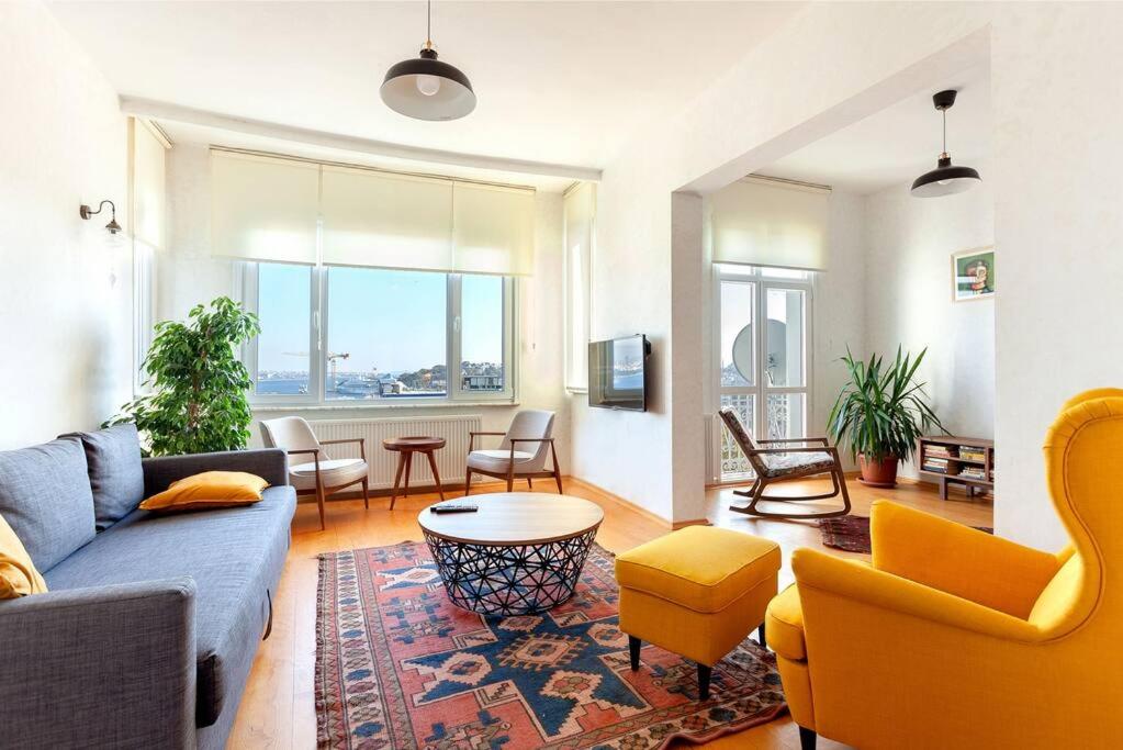 Bosphorus view, central location