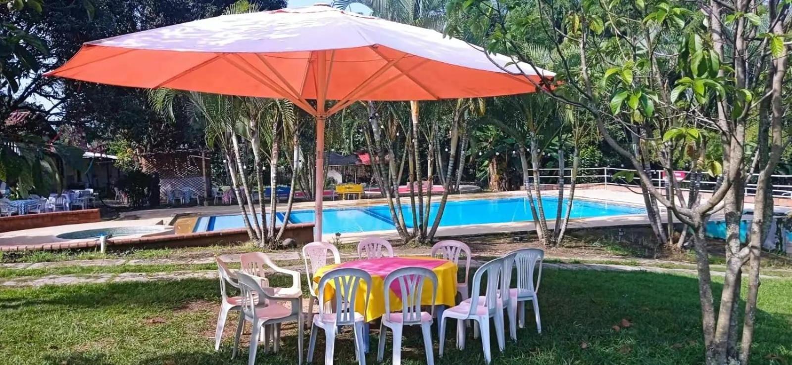 CLUB RECREATIVO LA KAROLA
