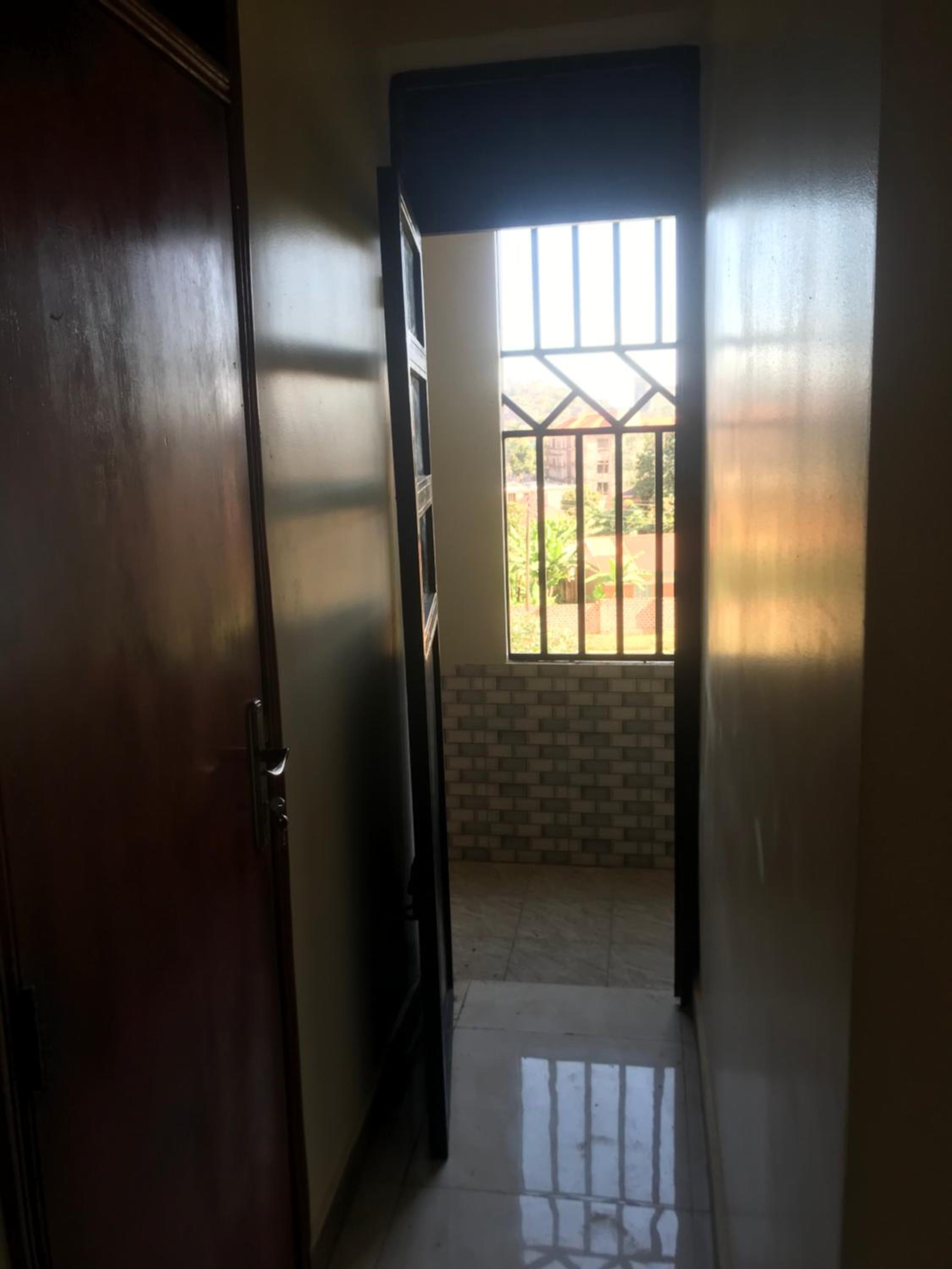 Kisaasi Round about apartment