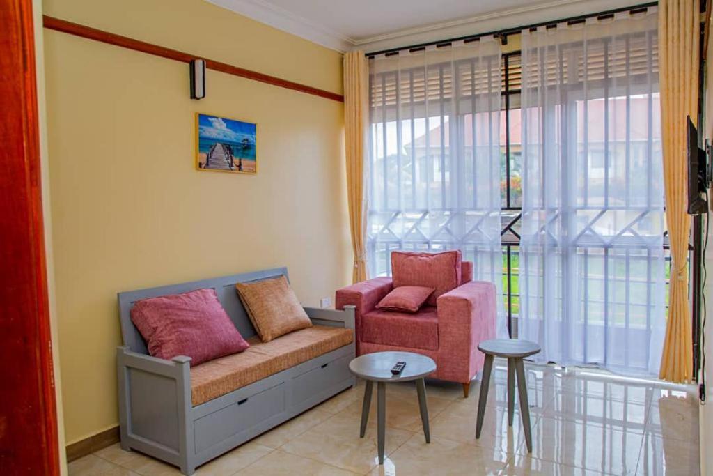 Kisaasi Round about apartment