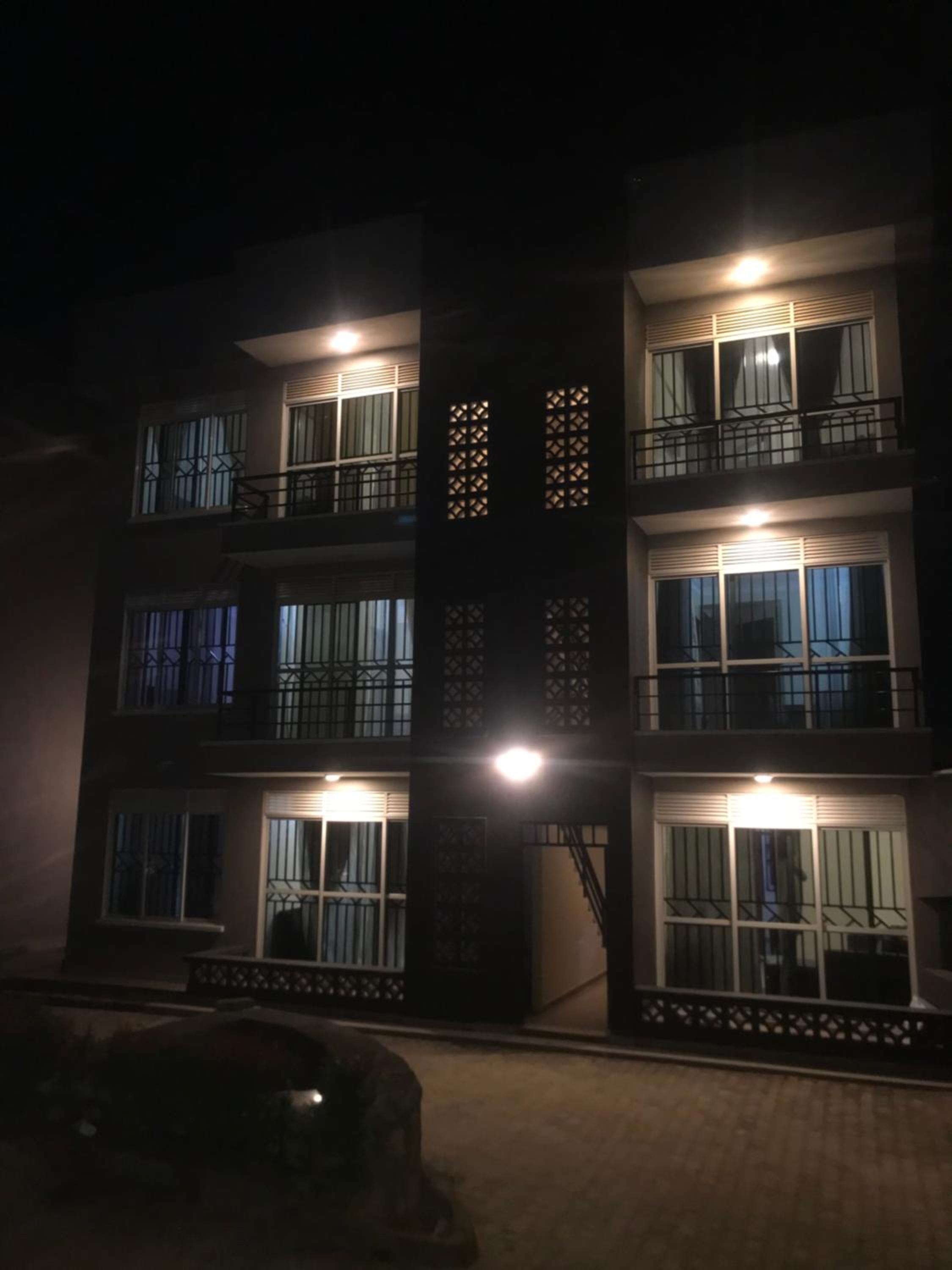 Kisaasi Round about apartment