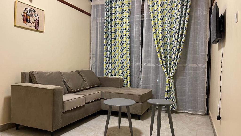 Kisaasi Round about apartment