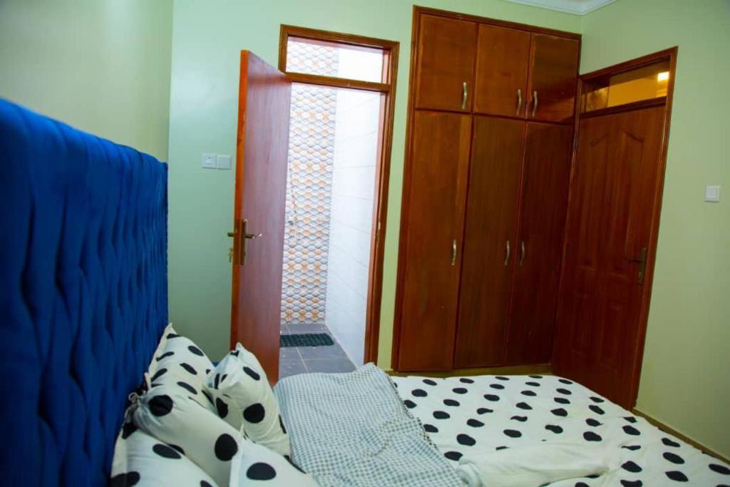 Kisaasi Round about apartment