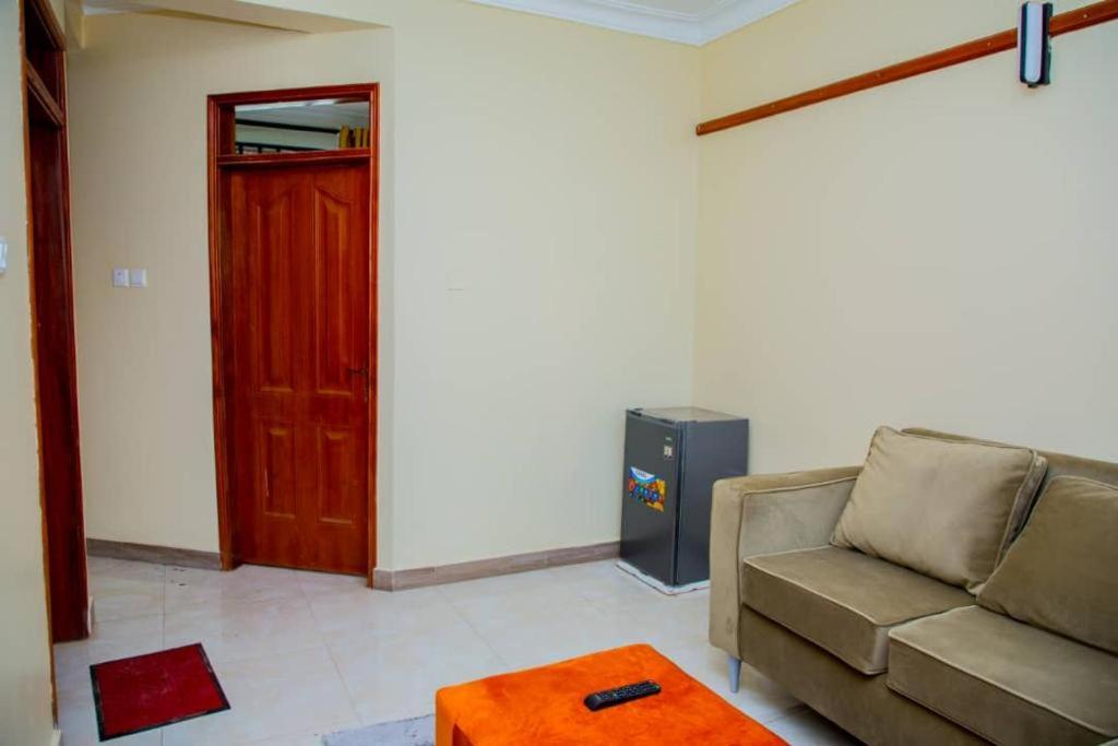 Kisaasi Round about apartment