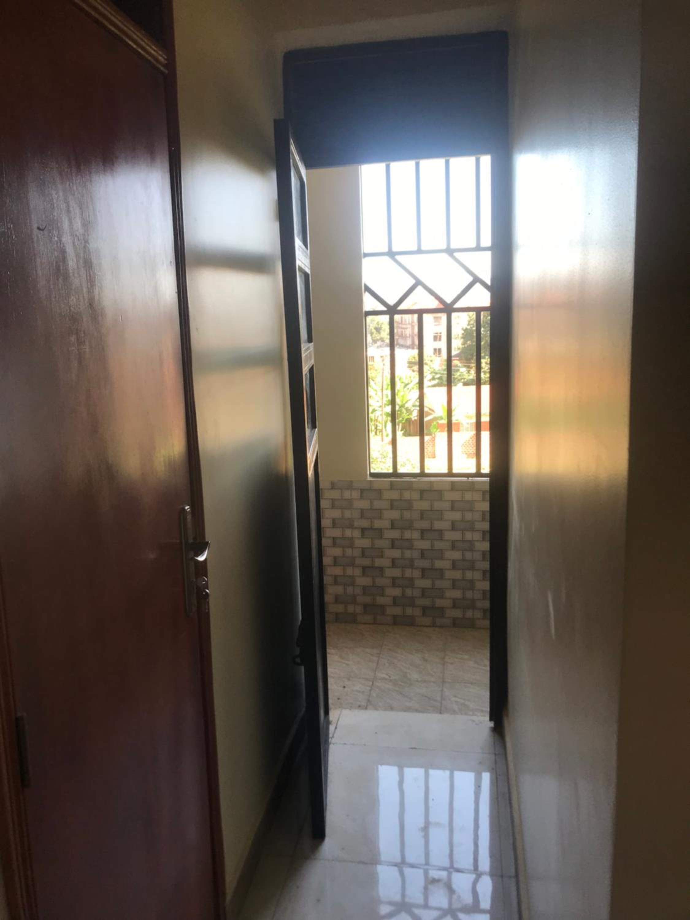 Kisaasi Round about apartment