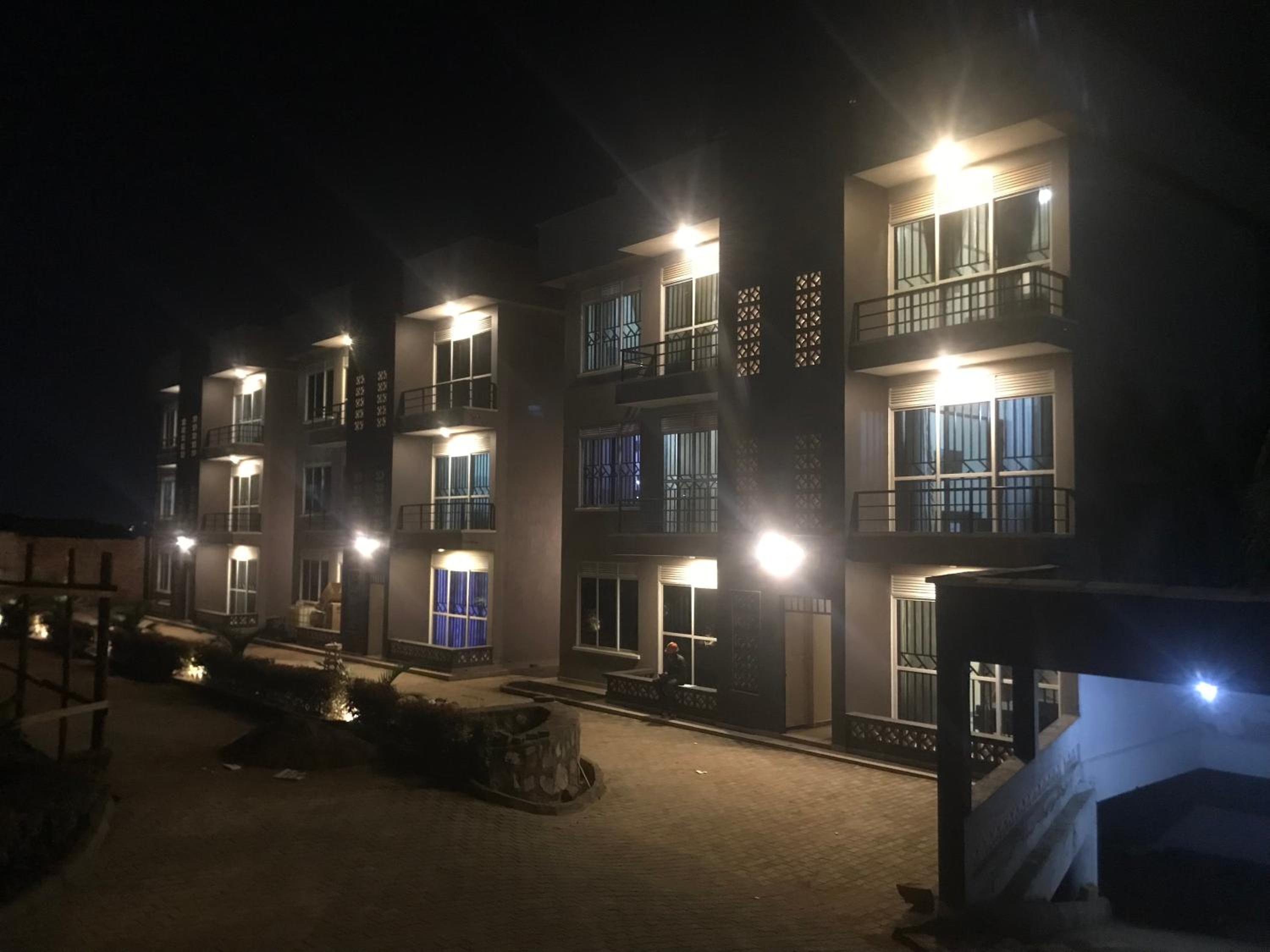Kisaasi Round about apartment
