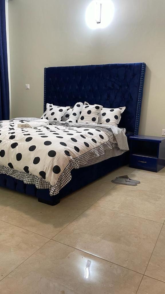 Kisaasi Round about apartment