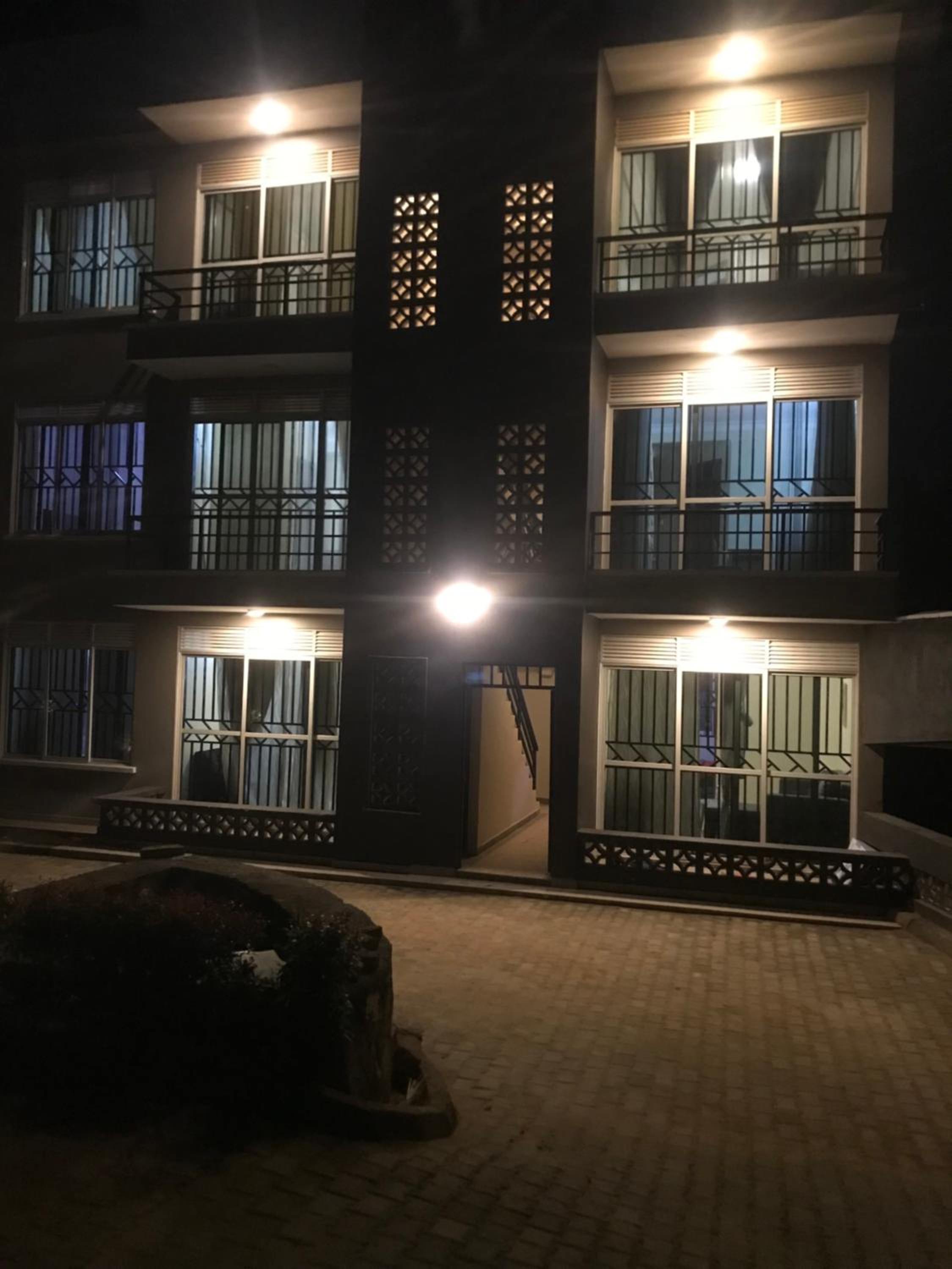 Kisaasi Round about apartment