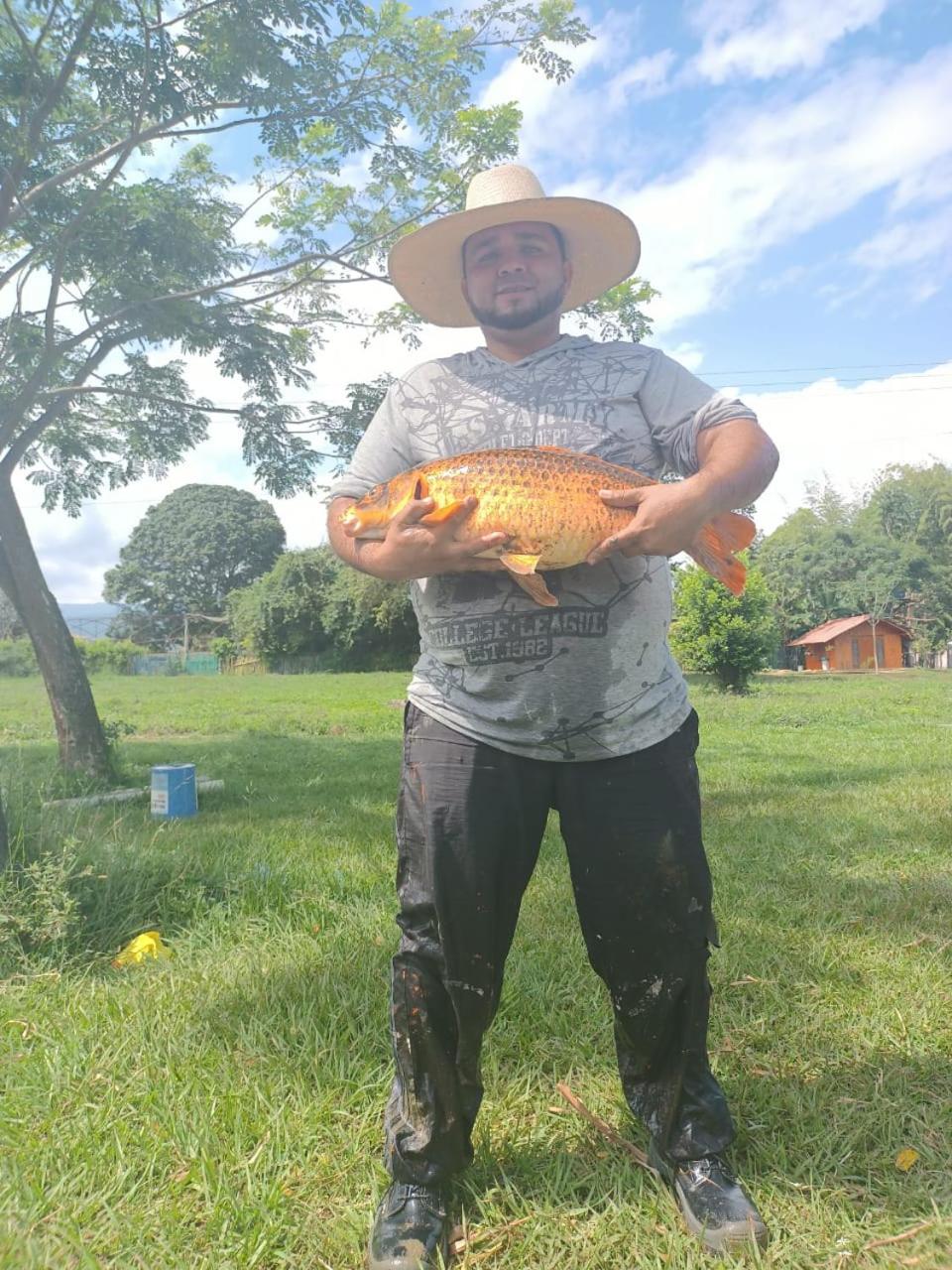 CLUB RECREATIVO LA KAROLA