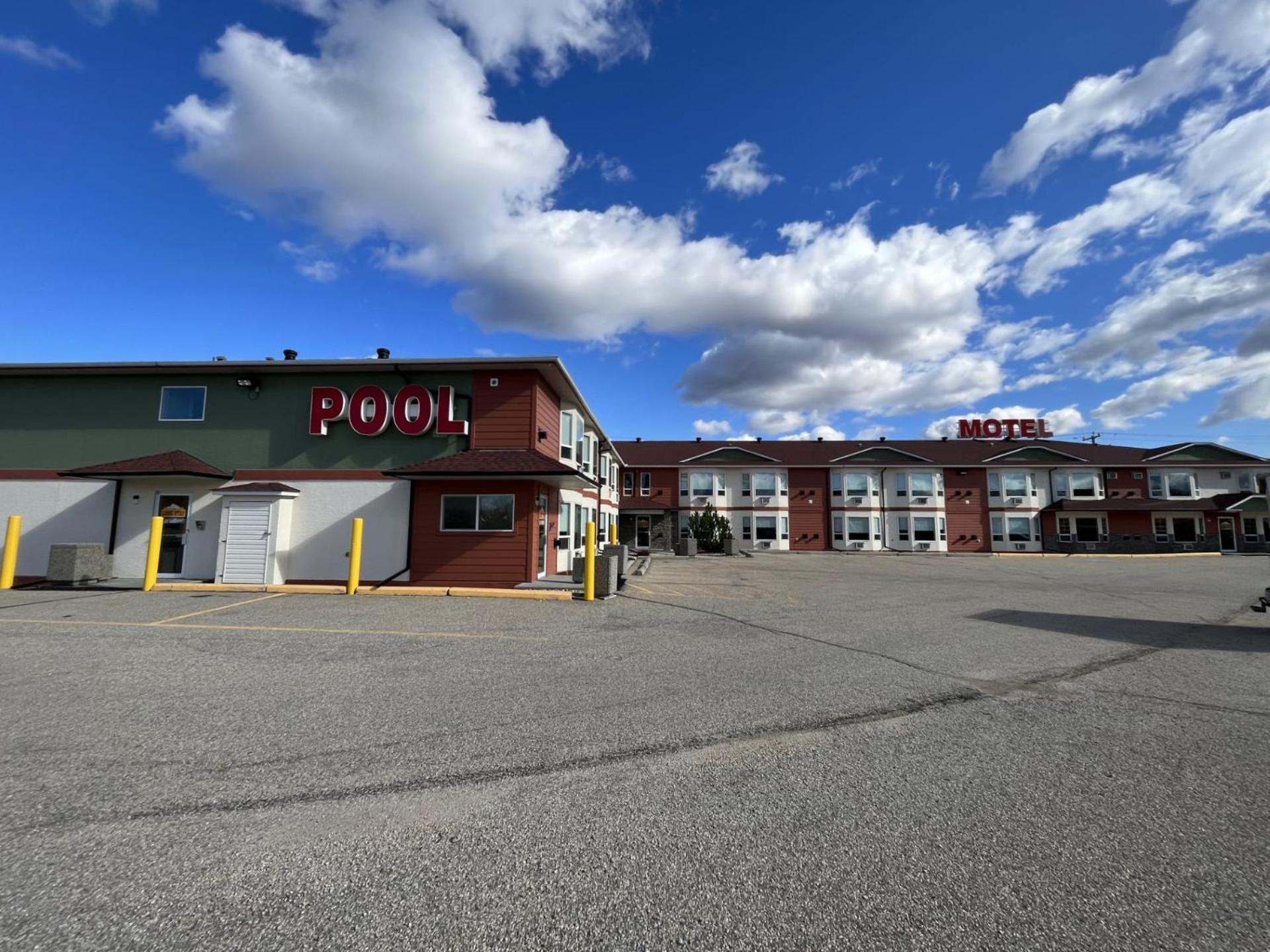 Western Budget Motel #1 & 2 Whitecourt