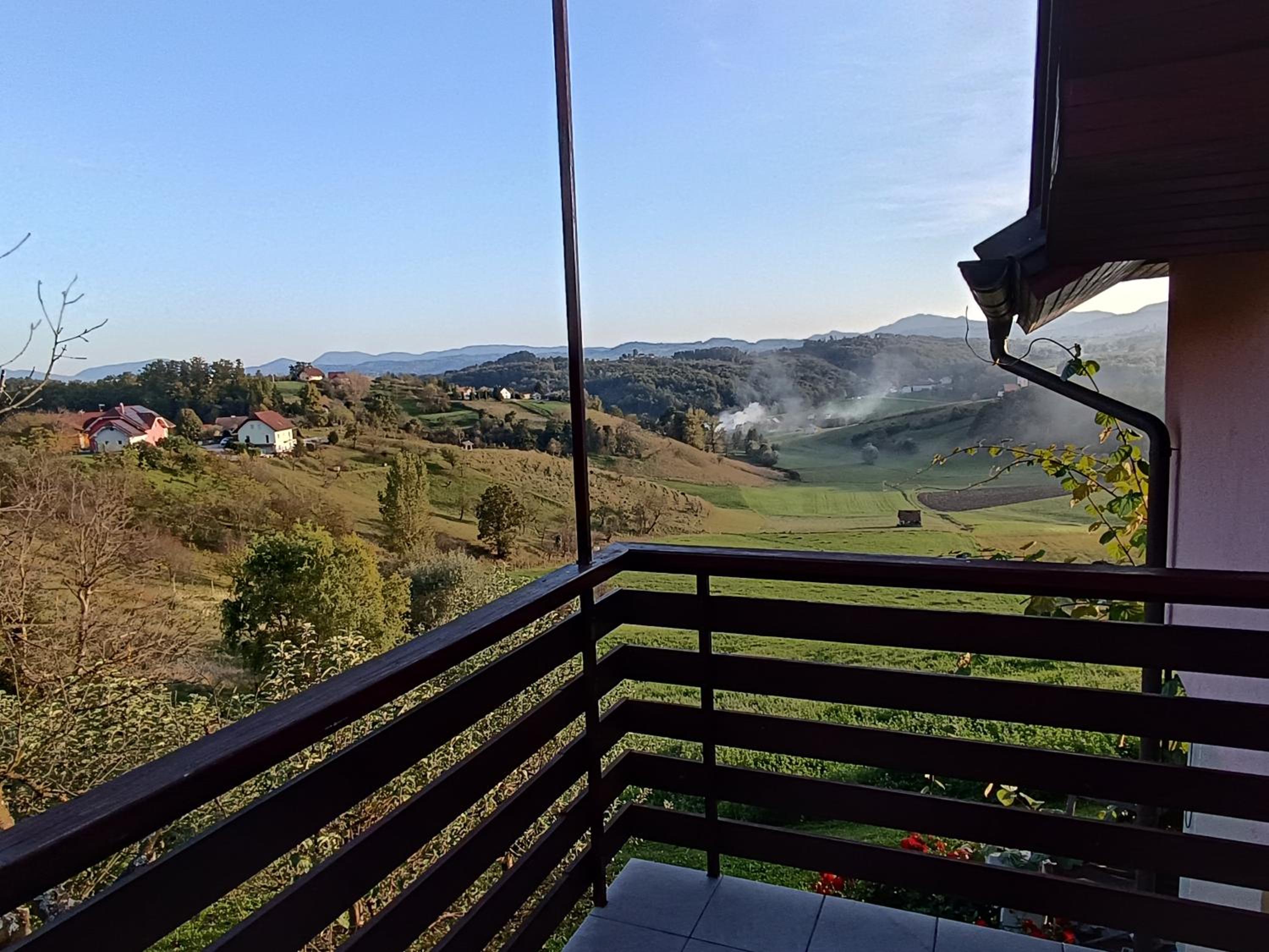Hiška na gorci view 3