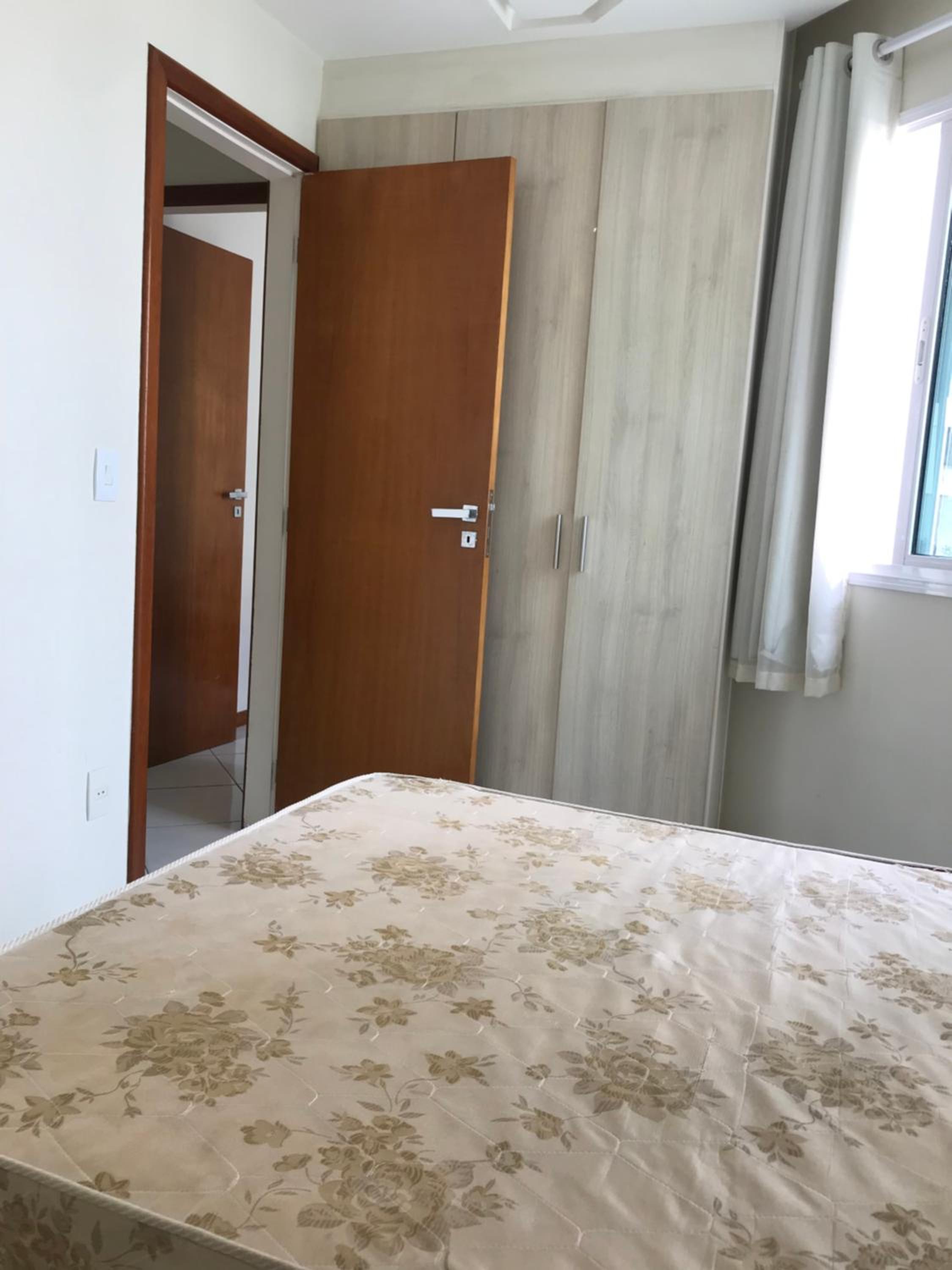 Ap prédio frente mar/pé na areia