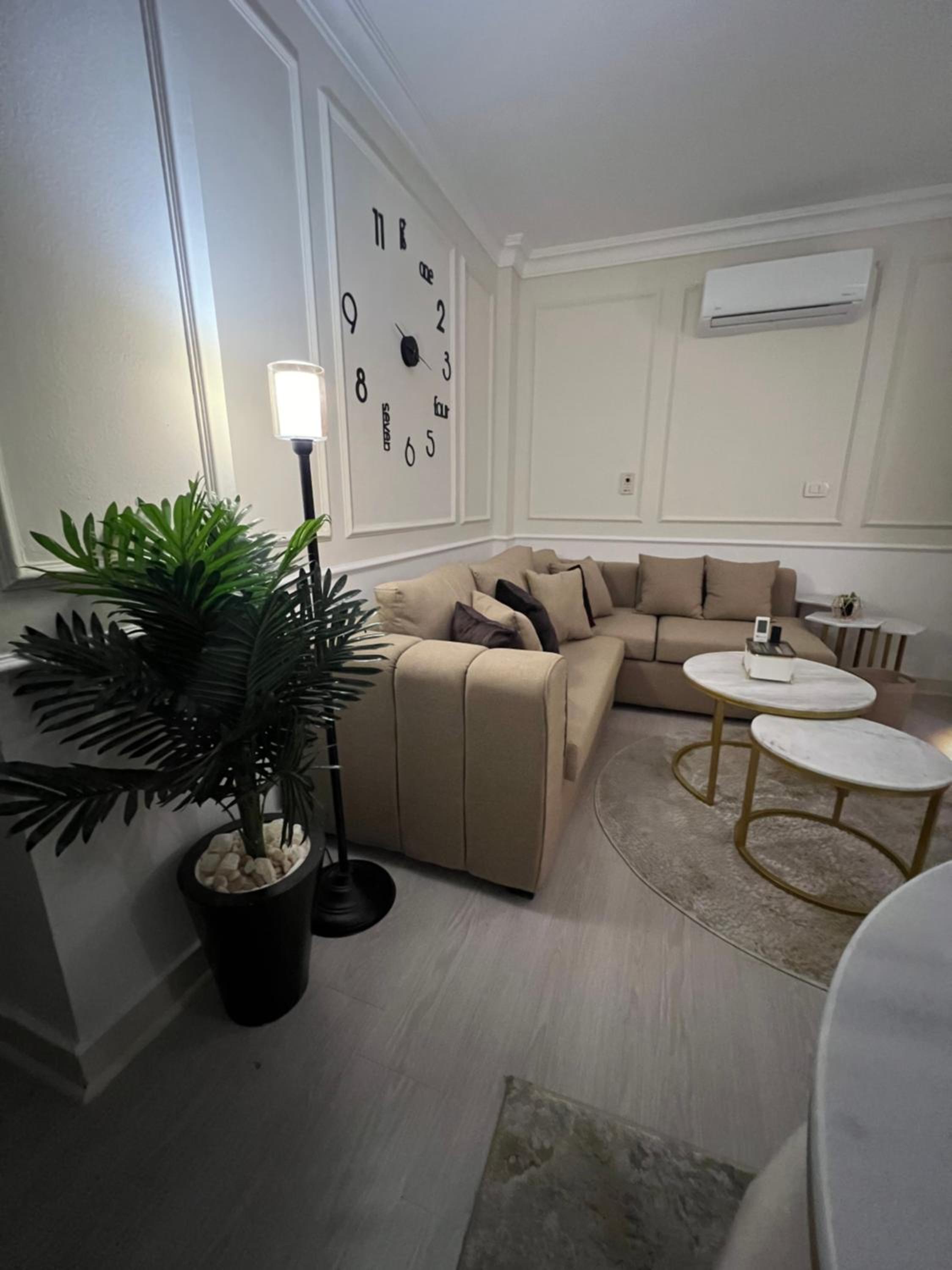 Cozy, Ultra Furnished Studio
