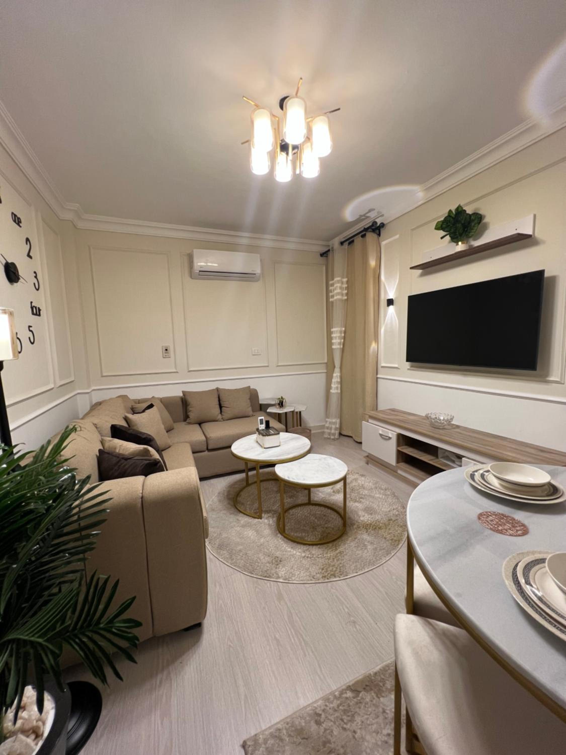 Cozy, Ultra Furnished Studio
