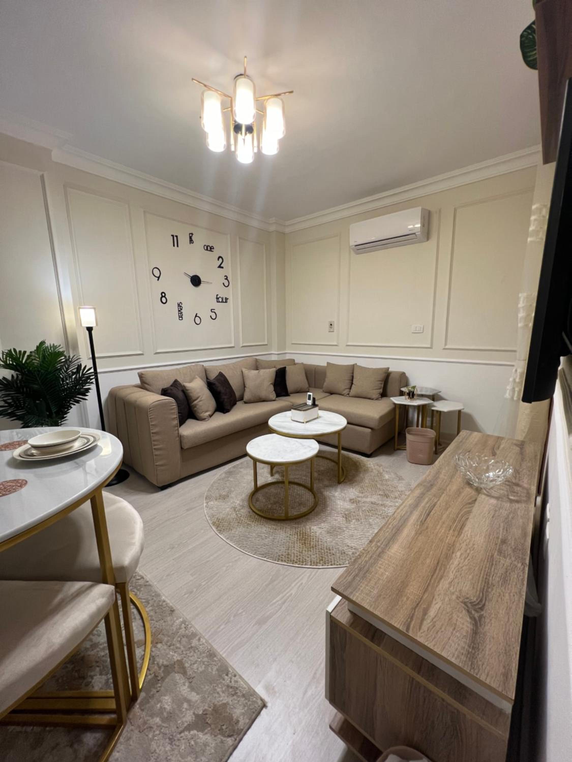 Cozy, Ultra Furnished Studio