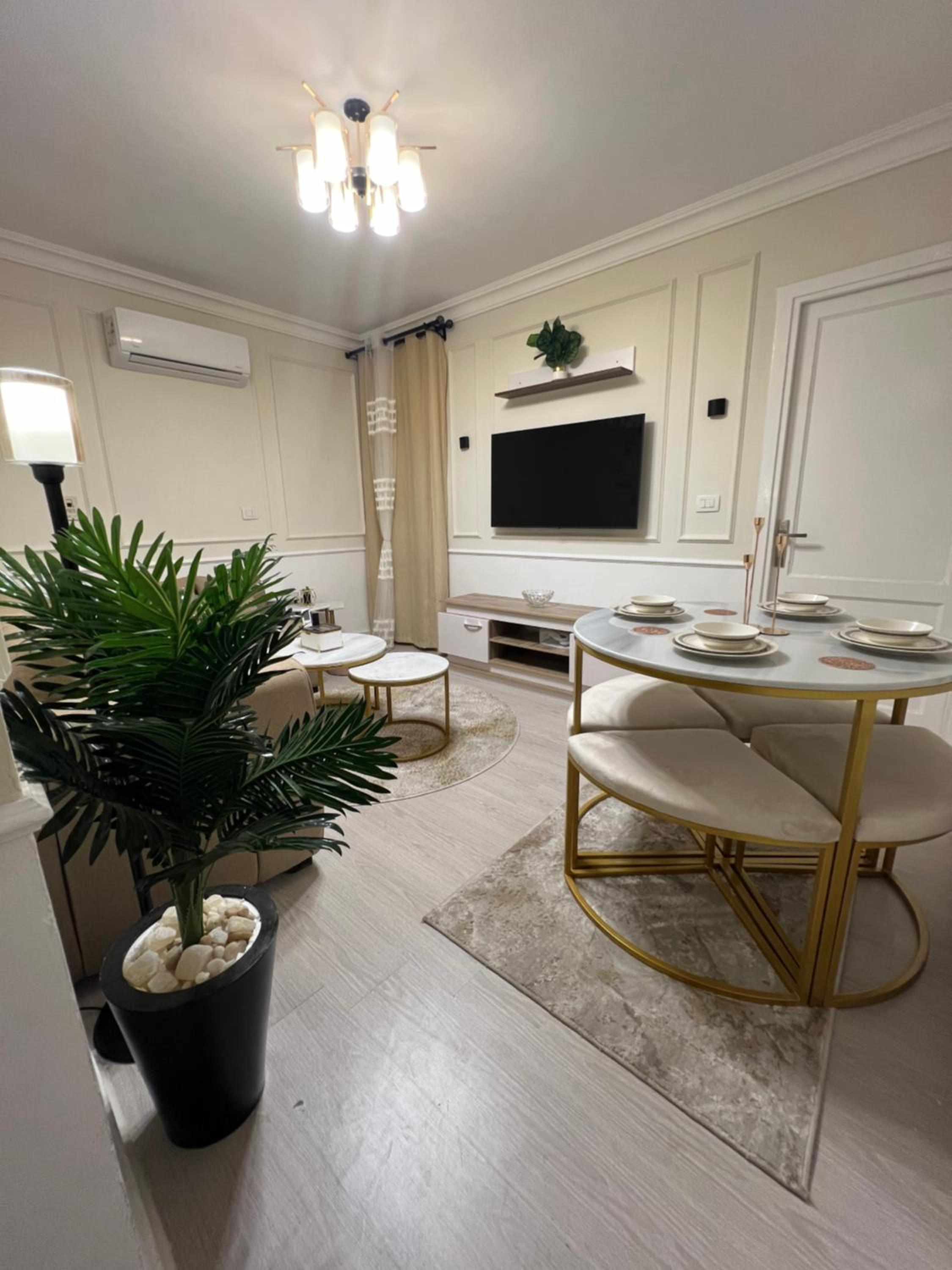 Cozy, Ultra Furnished Studio