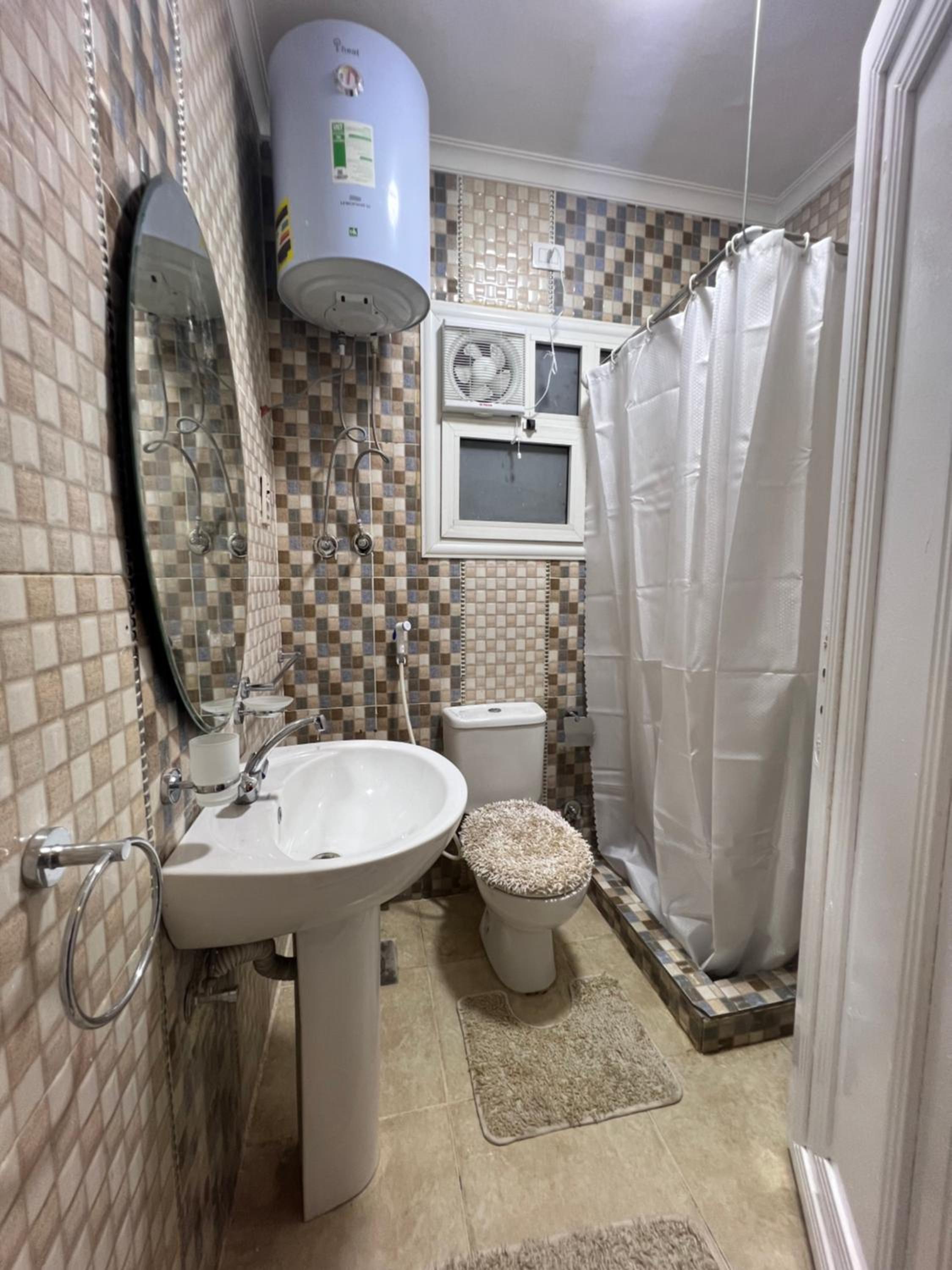 Cozy, Ultra Furnished Studio