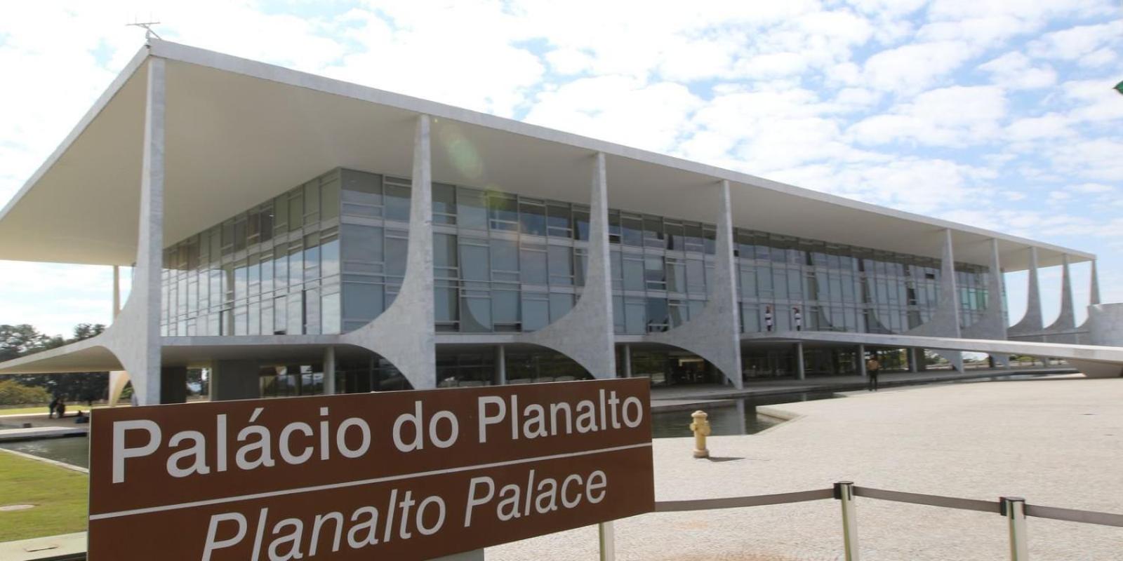 V321 Flat aconchegante em área central