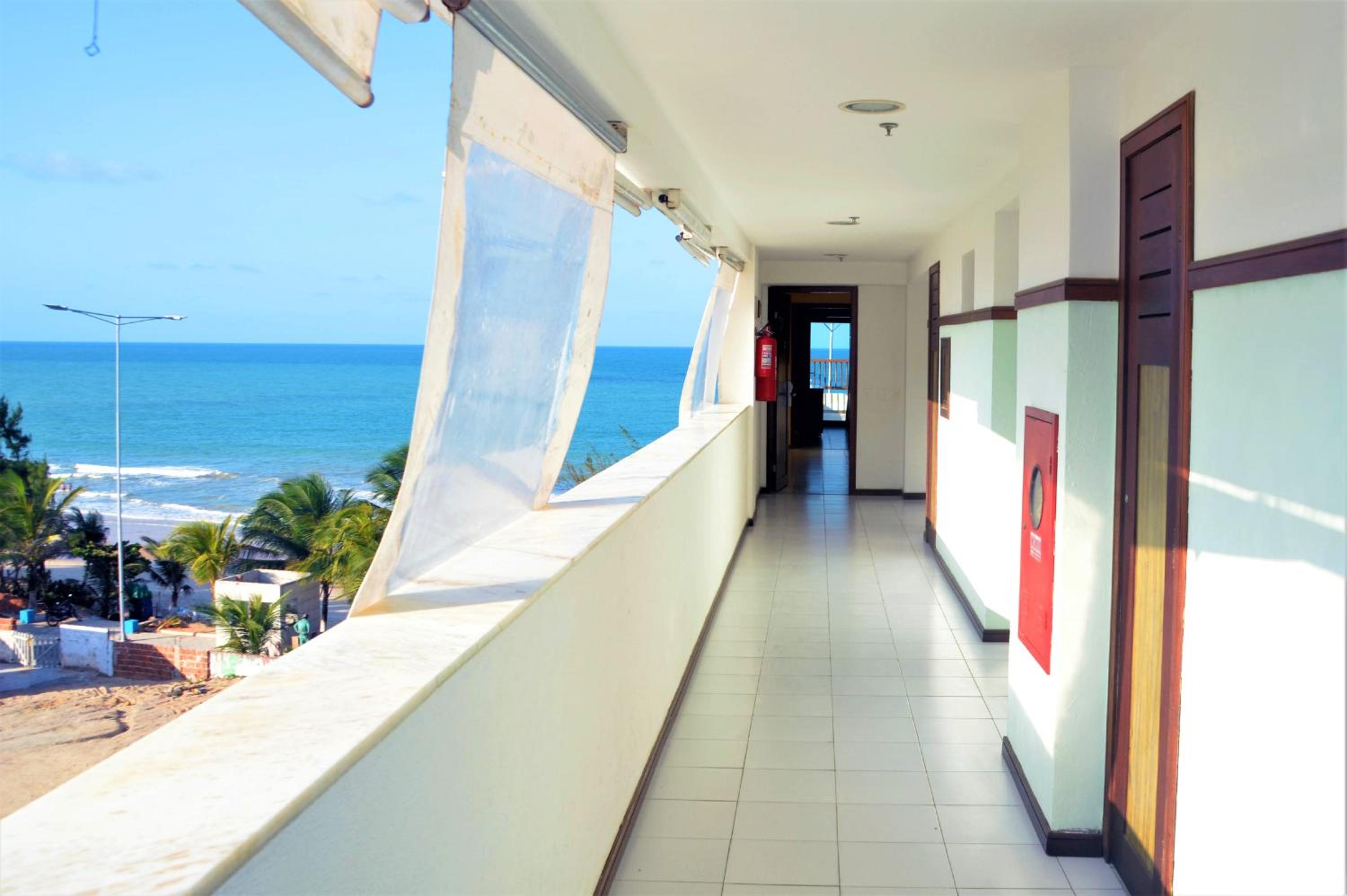 Araça flat 308 - Lateral Vista Jardim