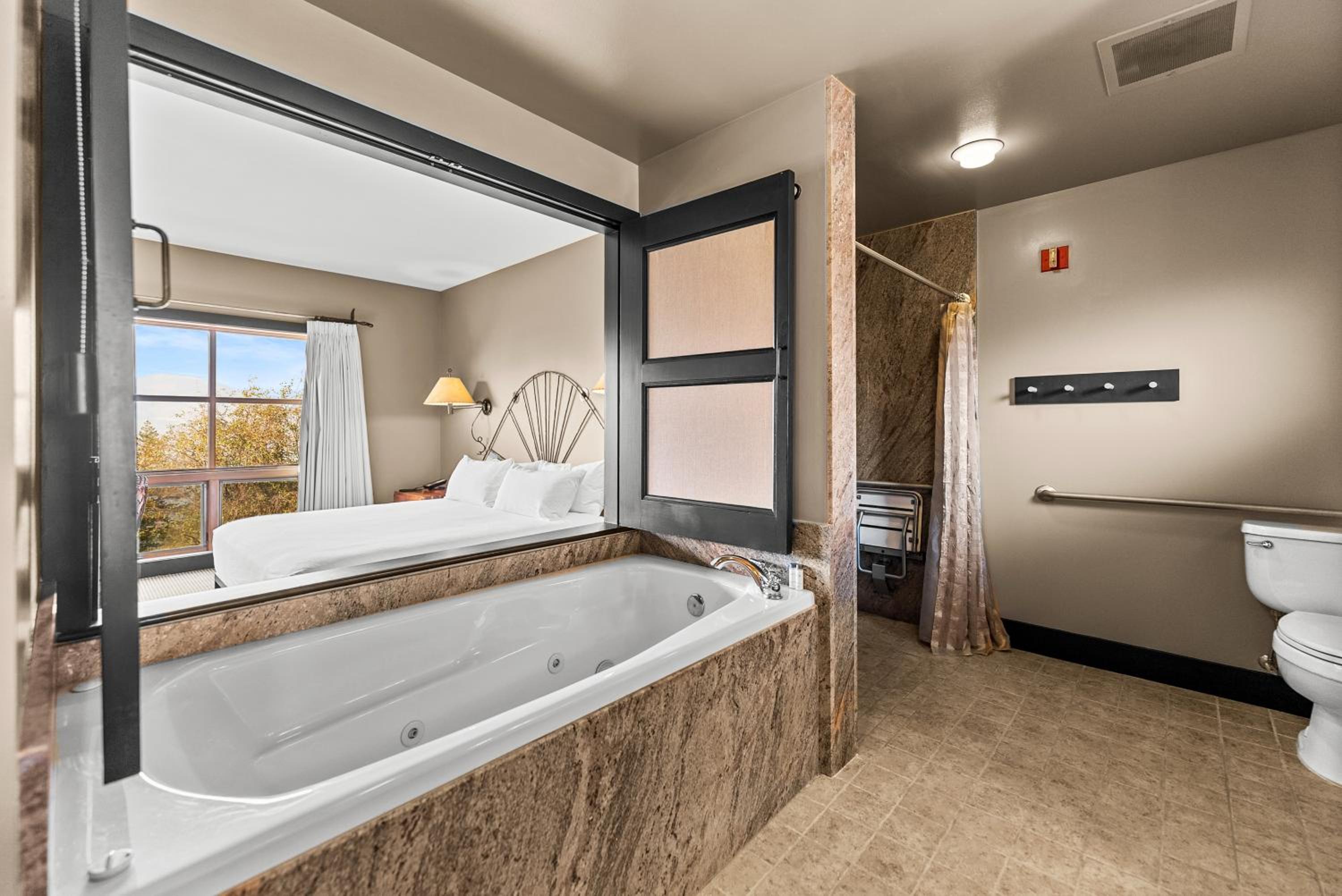 Sun Mountain Lodge