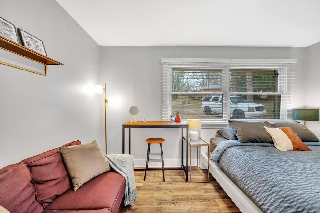 Homey 2BR Condo—King Bed—Lovely Location & Parking view 4